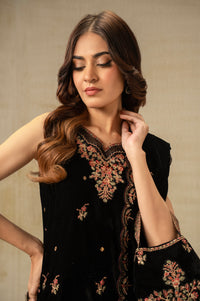 UNSTITCHED EMBROIDERED SUIT