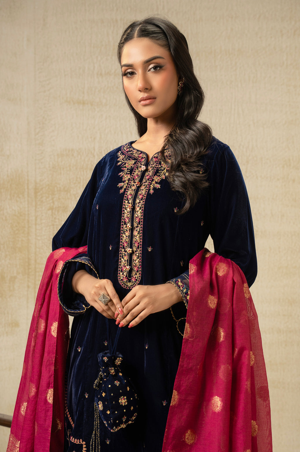 UNSTITCHED EMBROIDERED SUIT