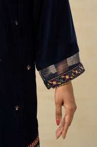 UNSTITCHED EMBROIDERED SUIT