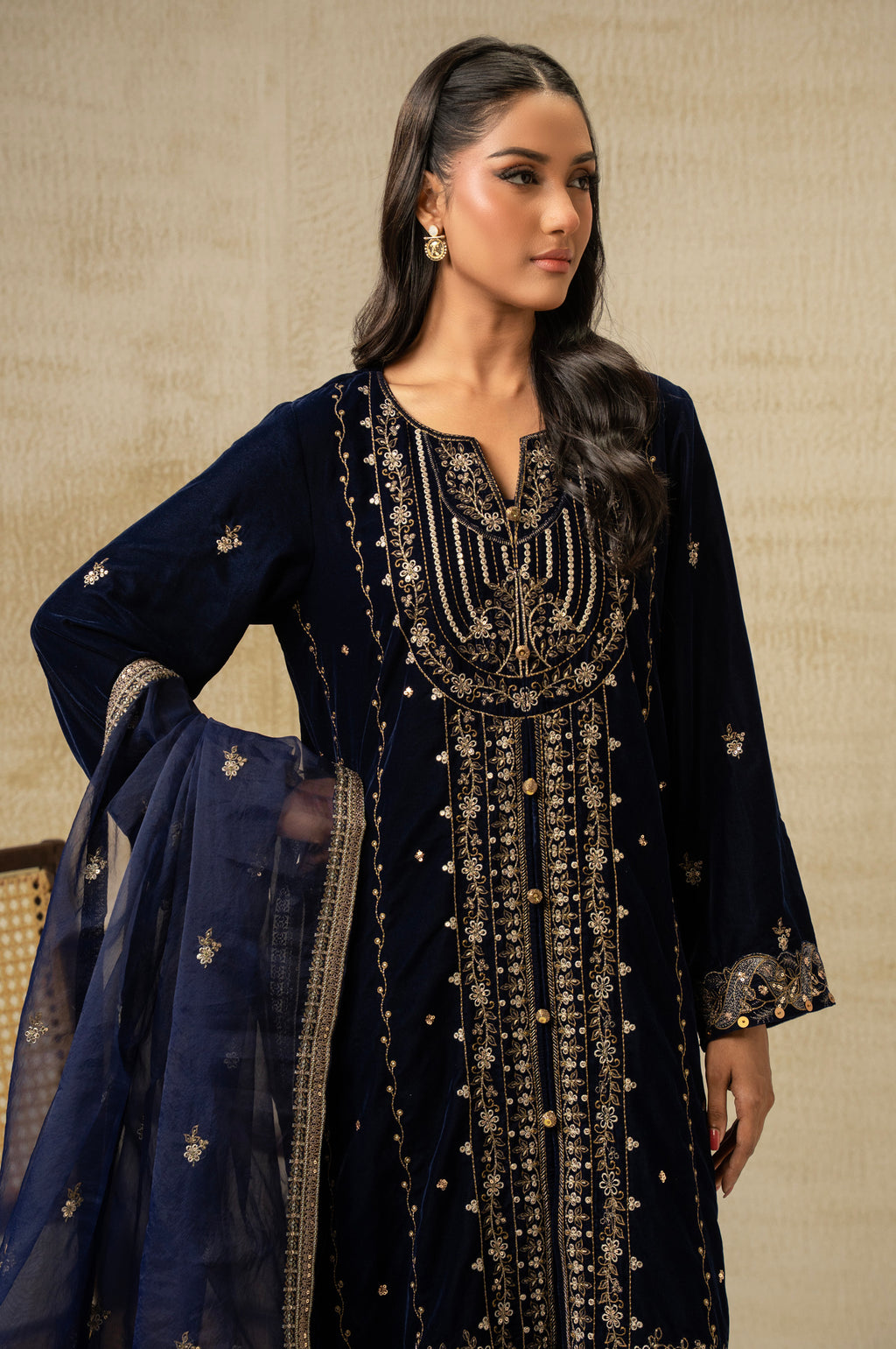UNSTITCHED EMBROIDERED VELVET SUIT