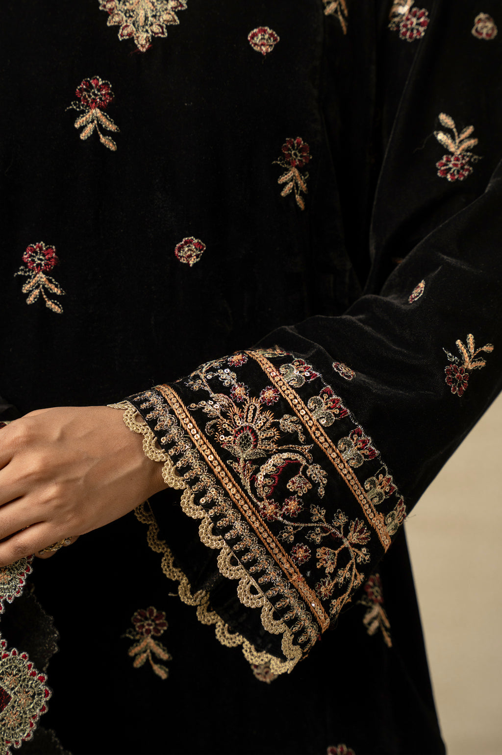 UNSTITCHED EMBROIDERED VELVET SUIT