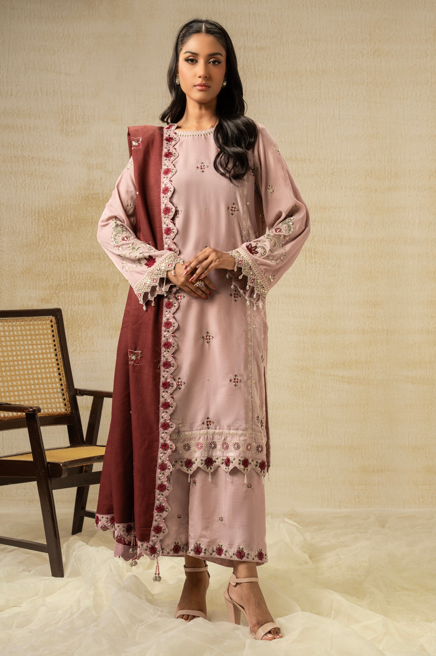 EMBROIDERED STITCHED DUPATTA (FACTORY E-OUTLET)