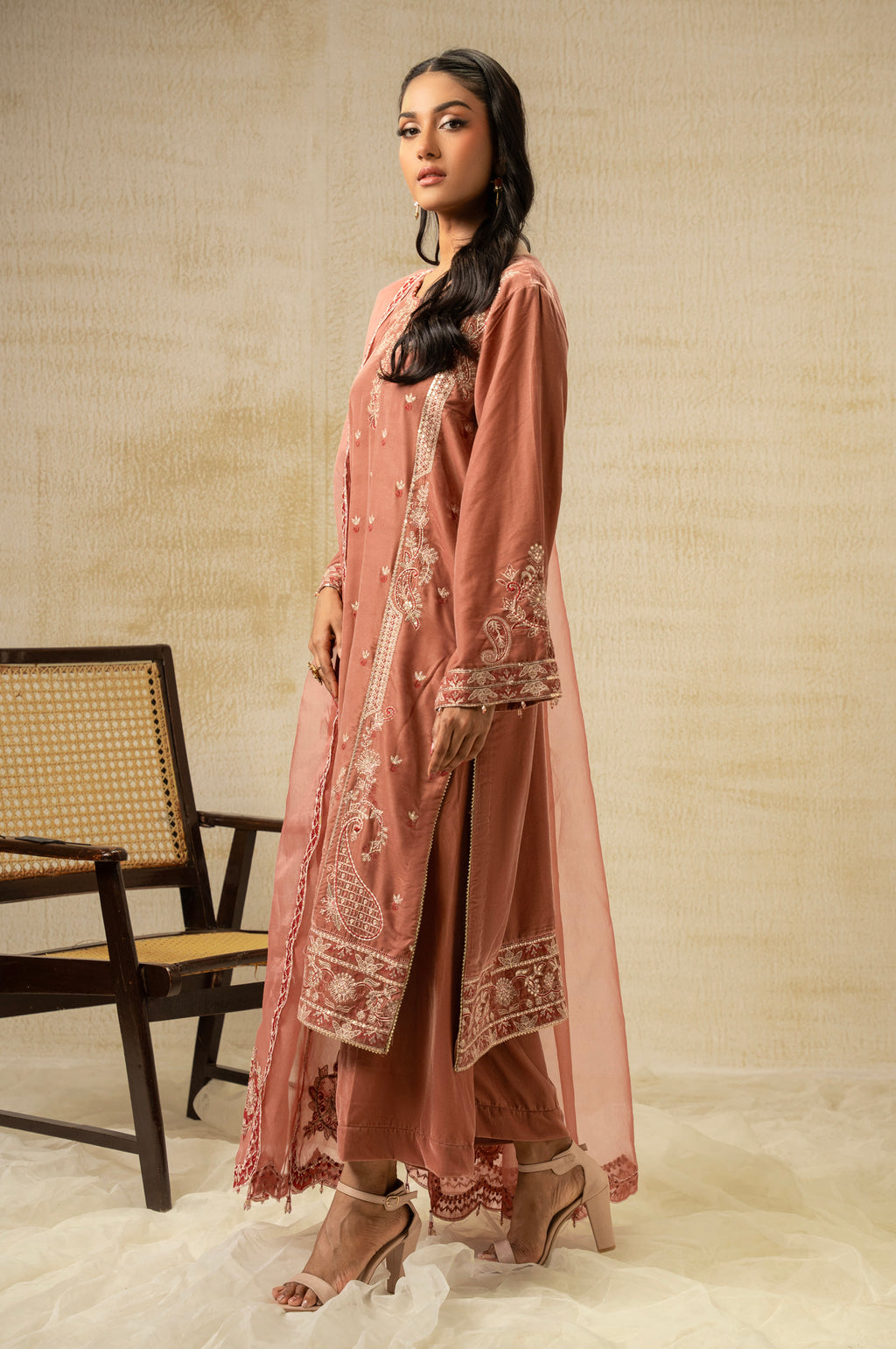 UNSTITCHED EMBROIDERED VELVET SUIT