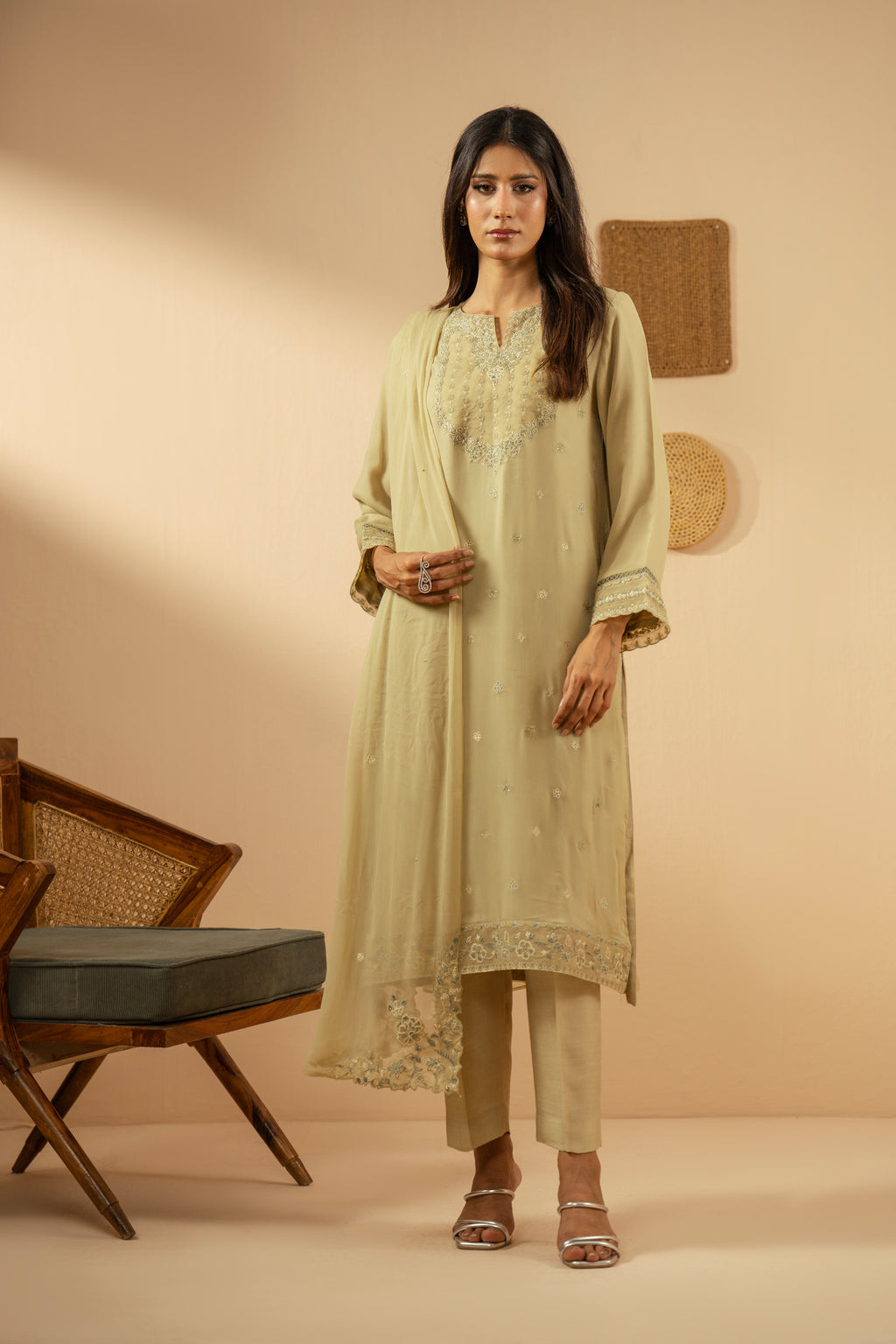 EMBROIDERED CHIFFON UNSTITCHED 3 PIECE SUIT