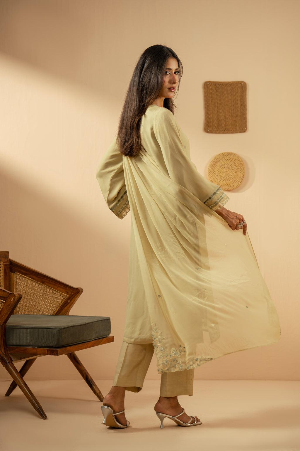 EMBROIDERED CHIFFON UNSTITCHED 3 PIECE SUIT