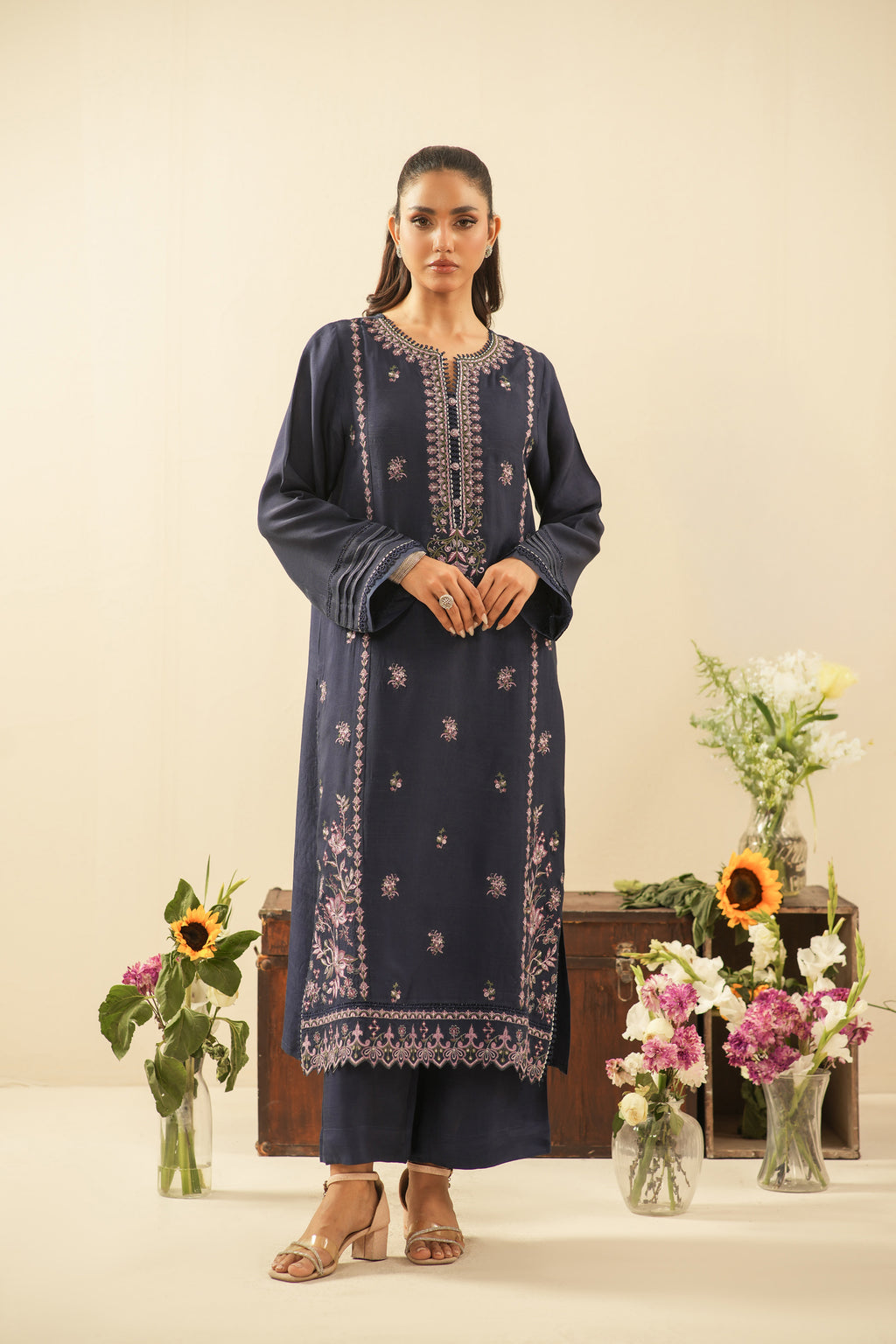EMBROIDERED RAW SILK UNSTITCHED 3 PIECE SUIT