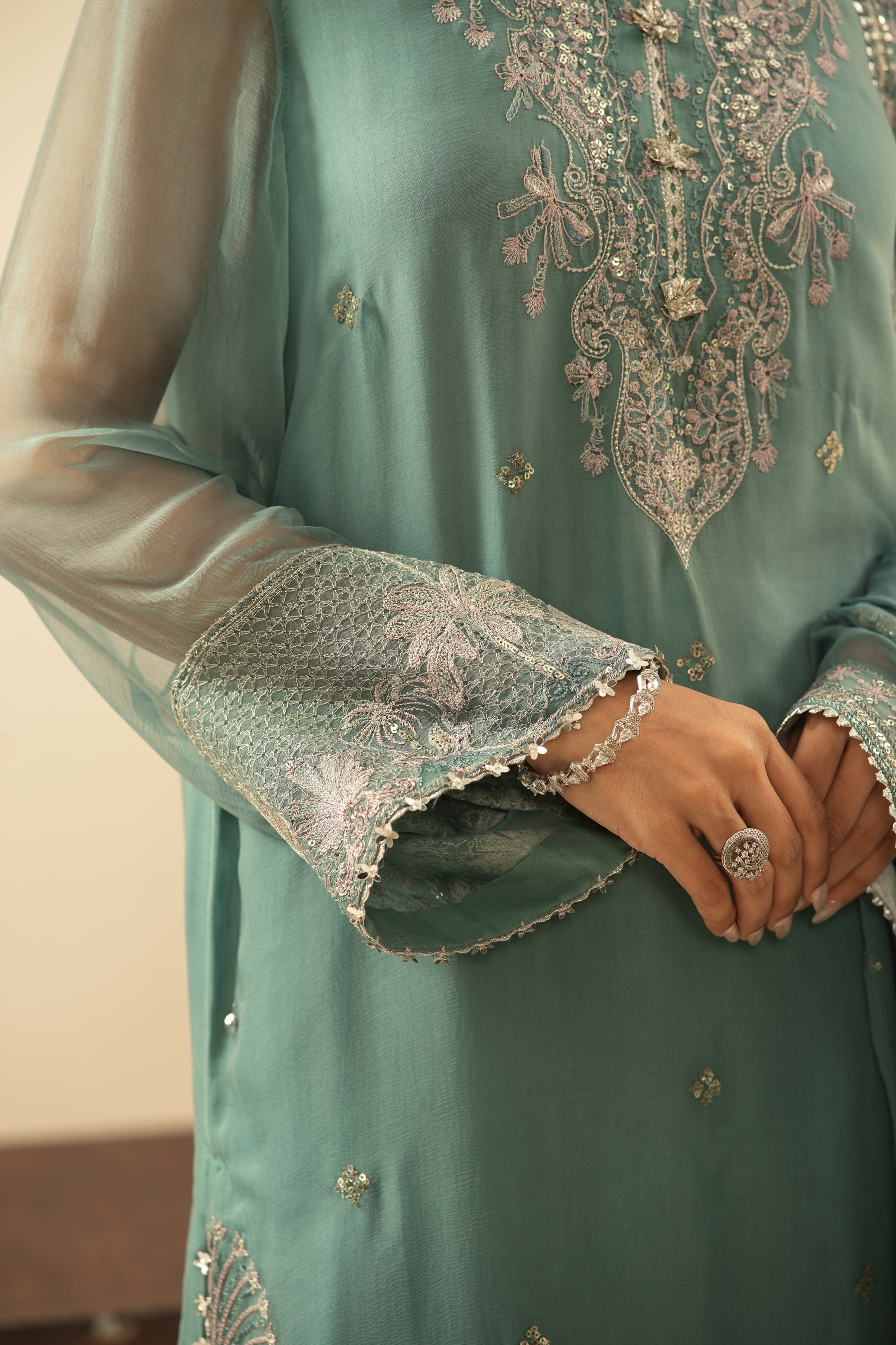 EMBROIDERED CHIFFON UNSTITCHED 3 PIECE SUIT