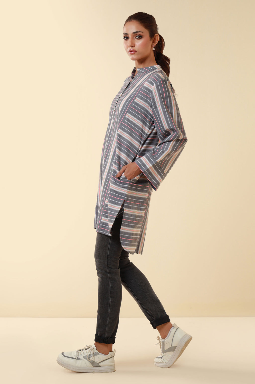 Zeen Yarn Dyed Western Top - Dark Grey