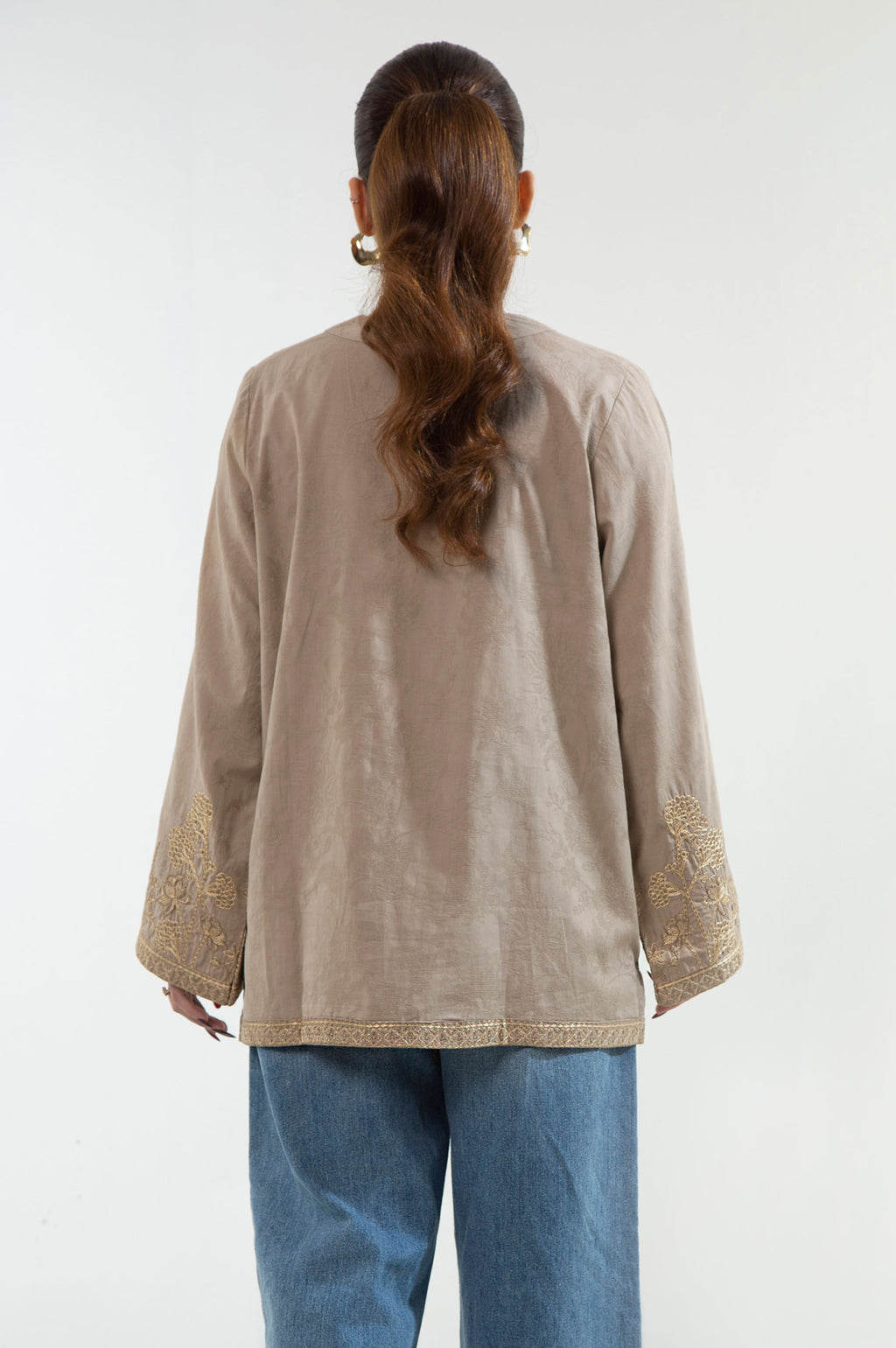 EMBROIDERED DOBBY TOP