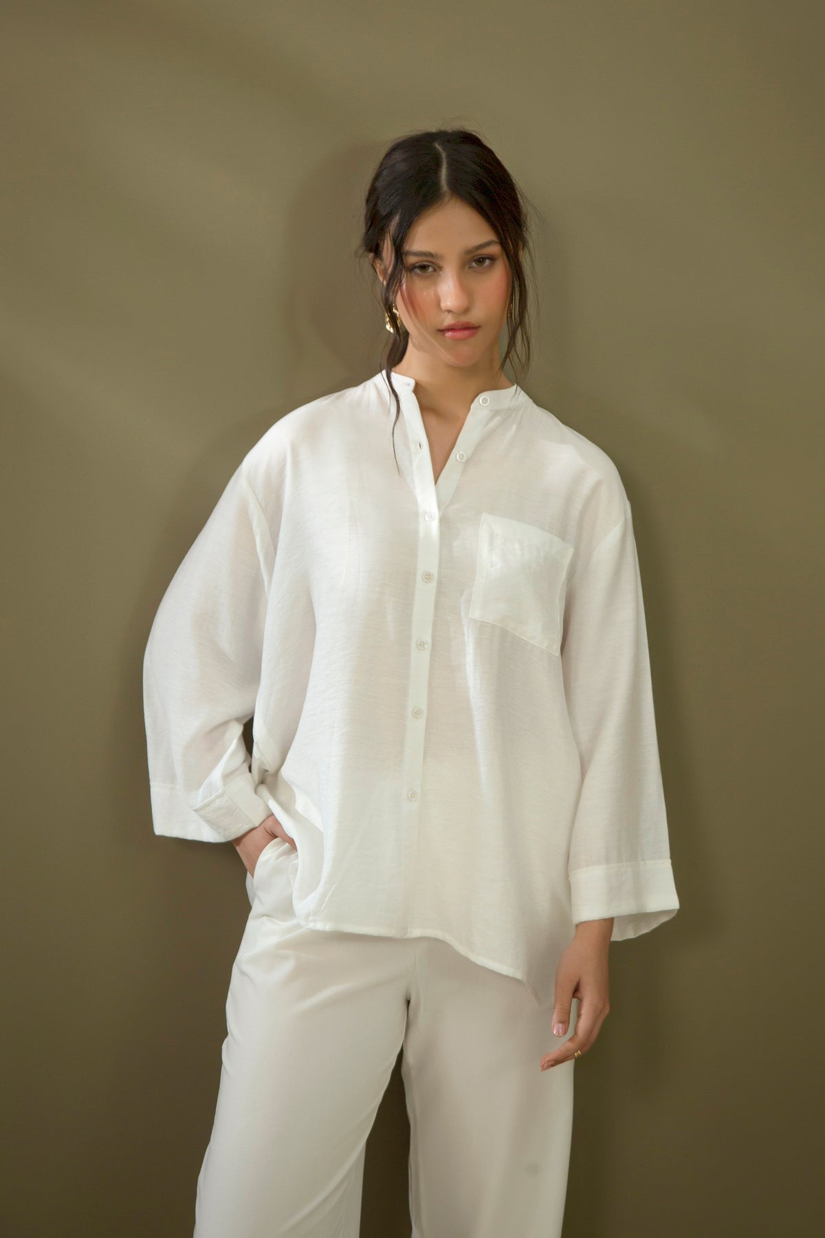 LOOSE FIT MANDARIN COLLAR TOP