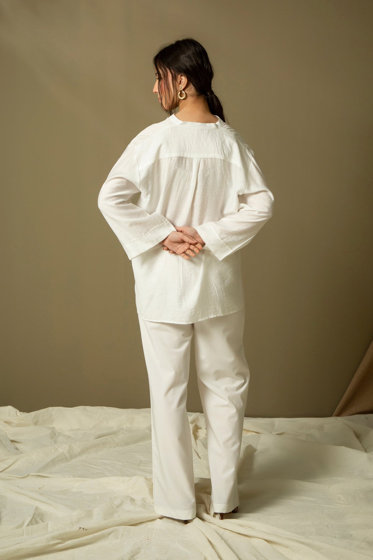 LOOSE FIT MANDARIN COLLAR TOP