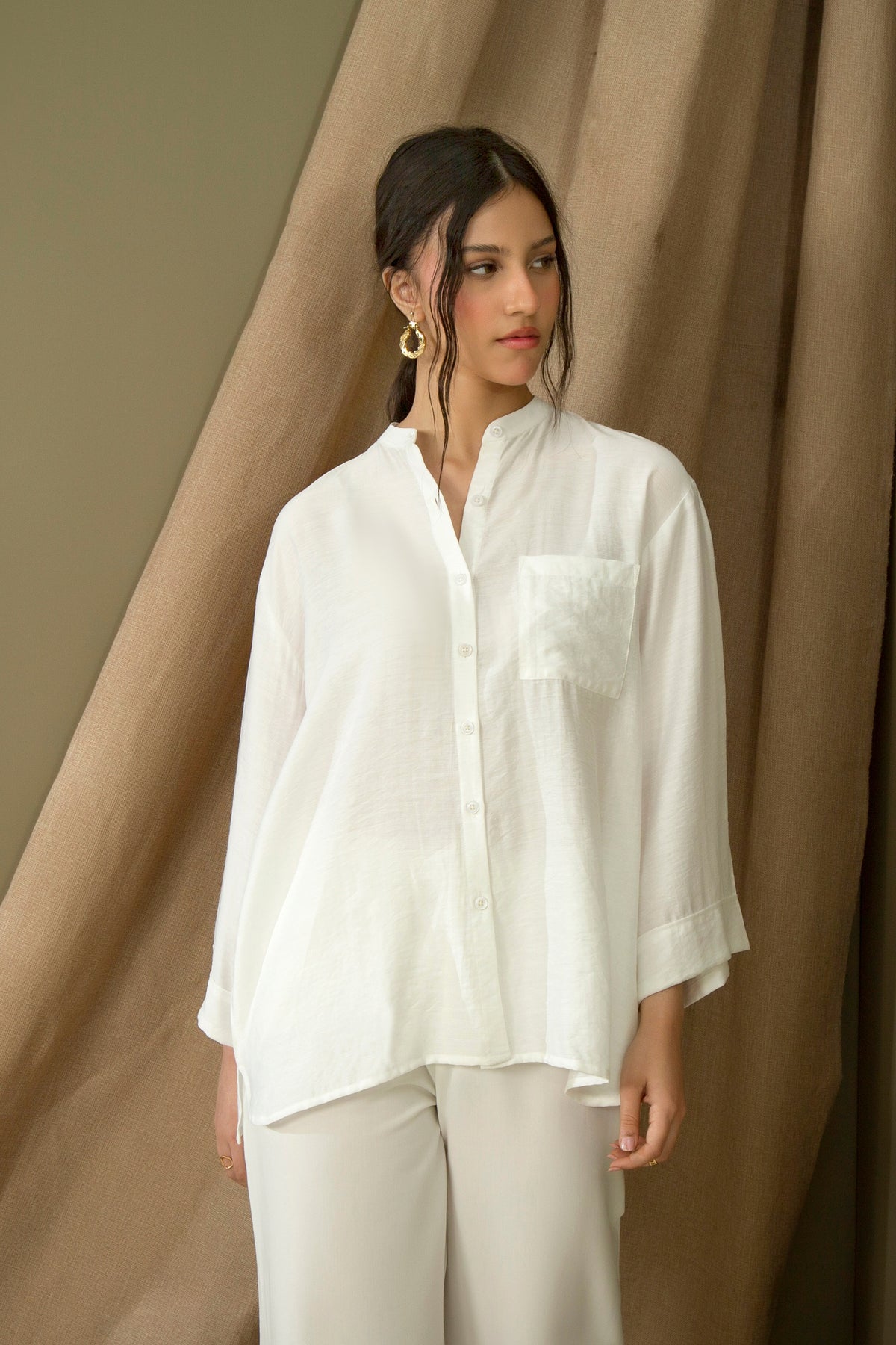 LOOSE FIT MANDARIN COLLAR TOP