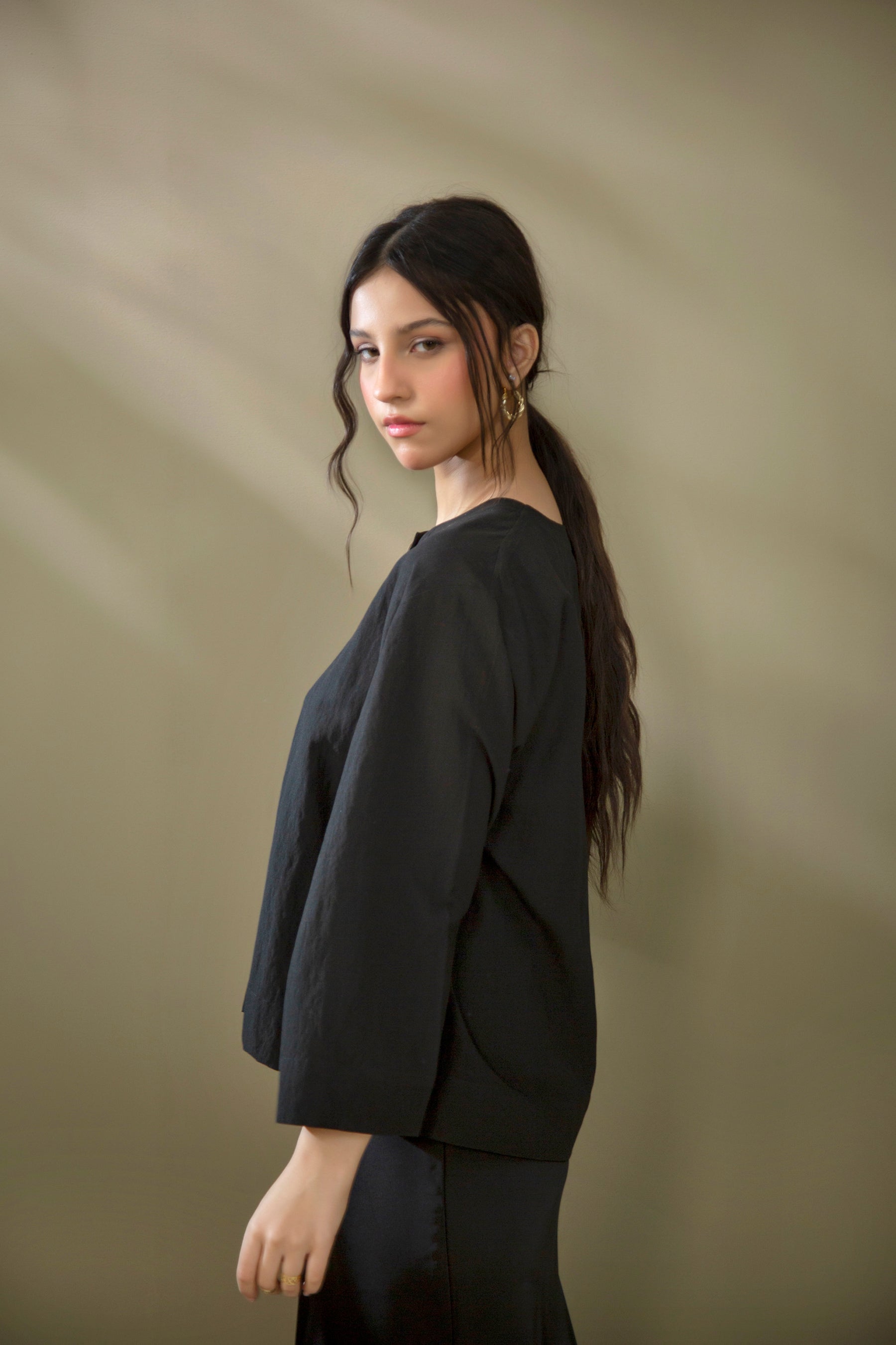 STITCHED 1-PIECE PLAIN TOP
