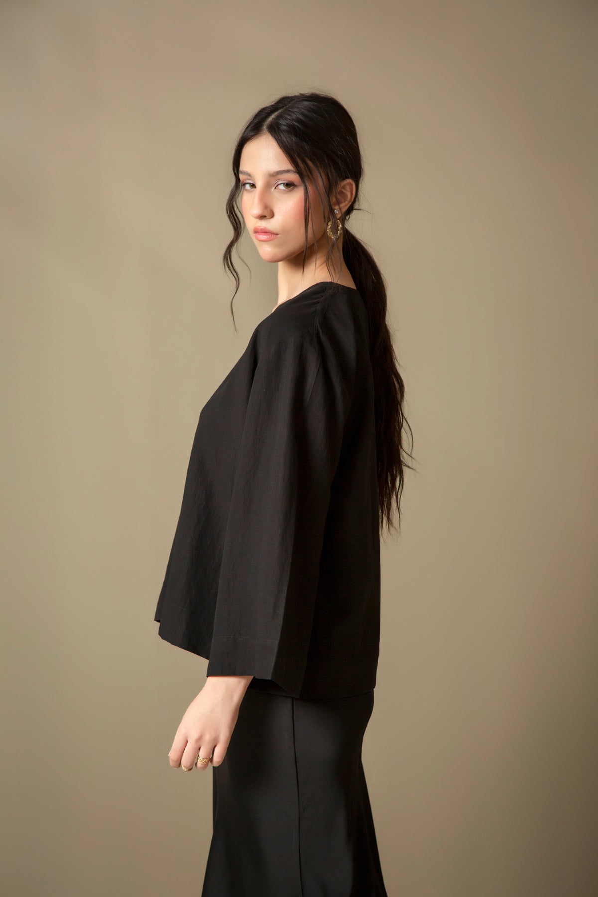LOOSE FIT CROPPED TOP