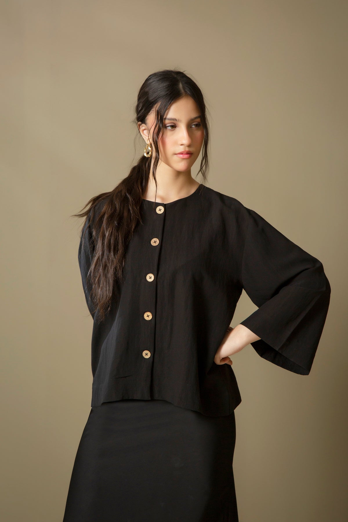 LOOSE FIT CROPPED TOP