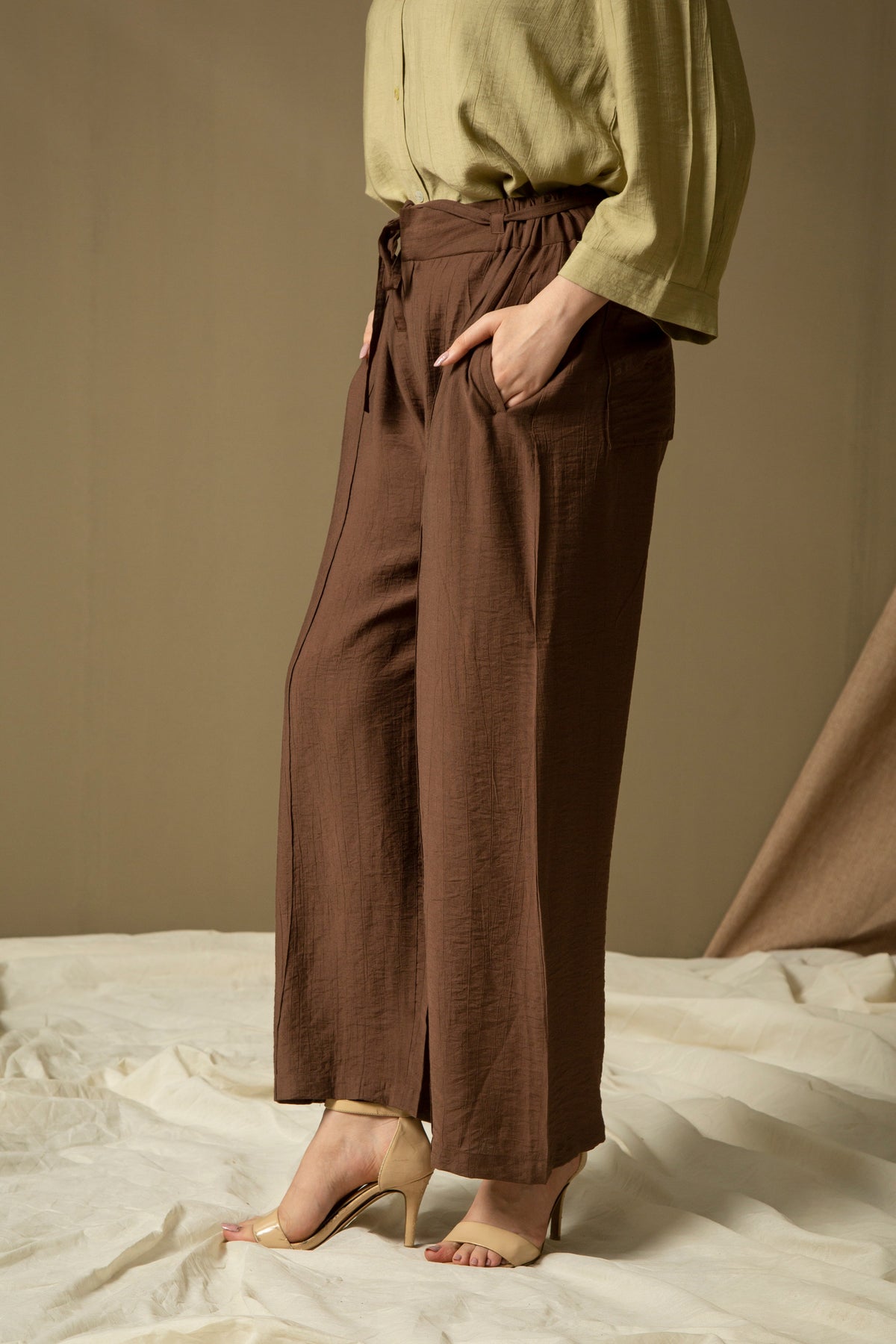 LOOSE FIT PINTUCK PANT