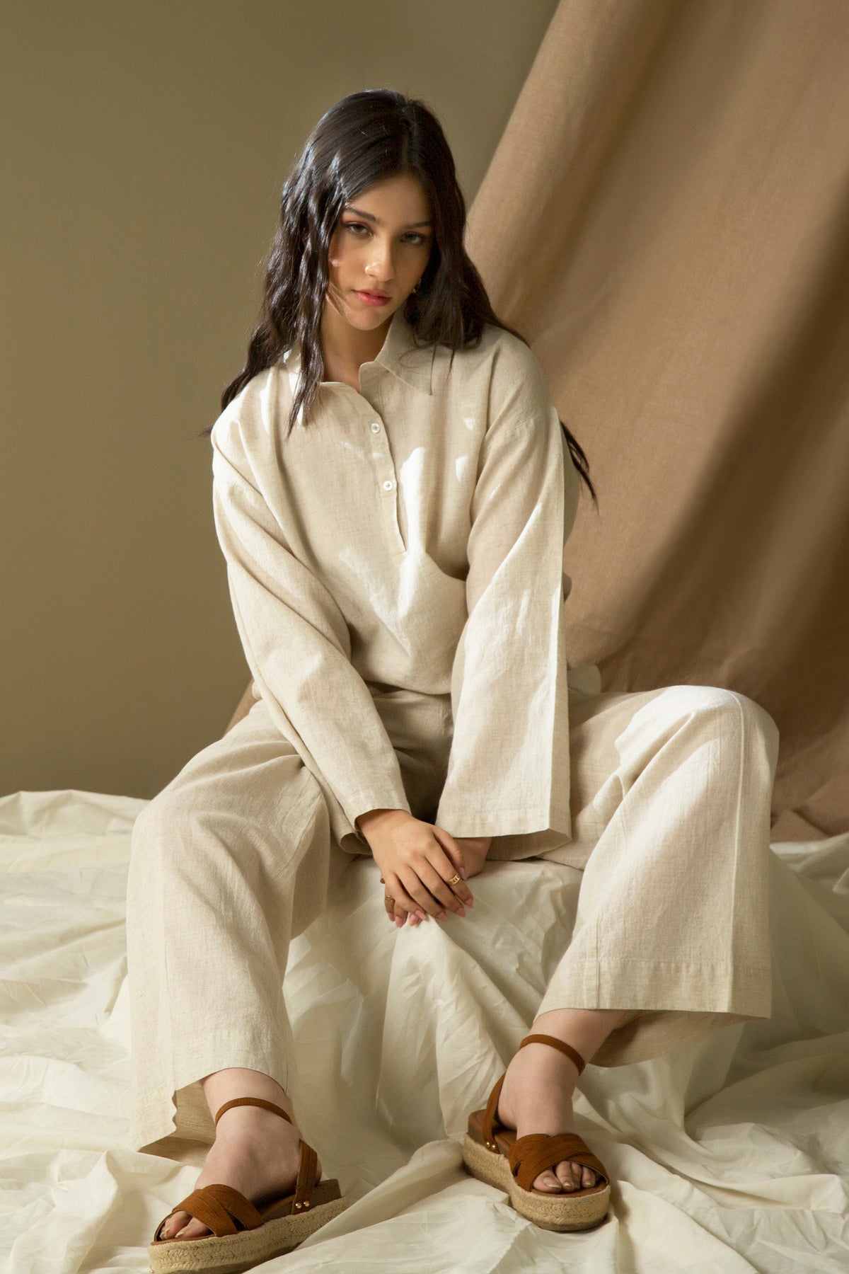 DROP SHOULDER LOOSE FIT TOP