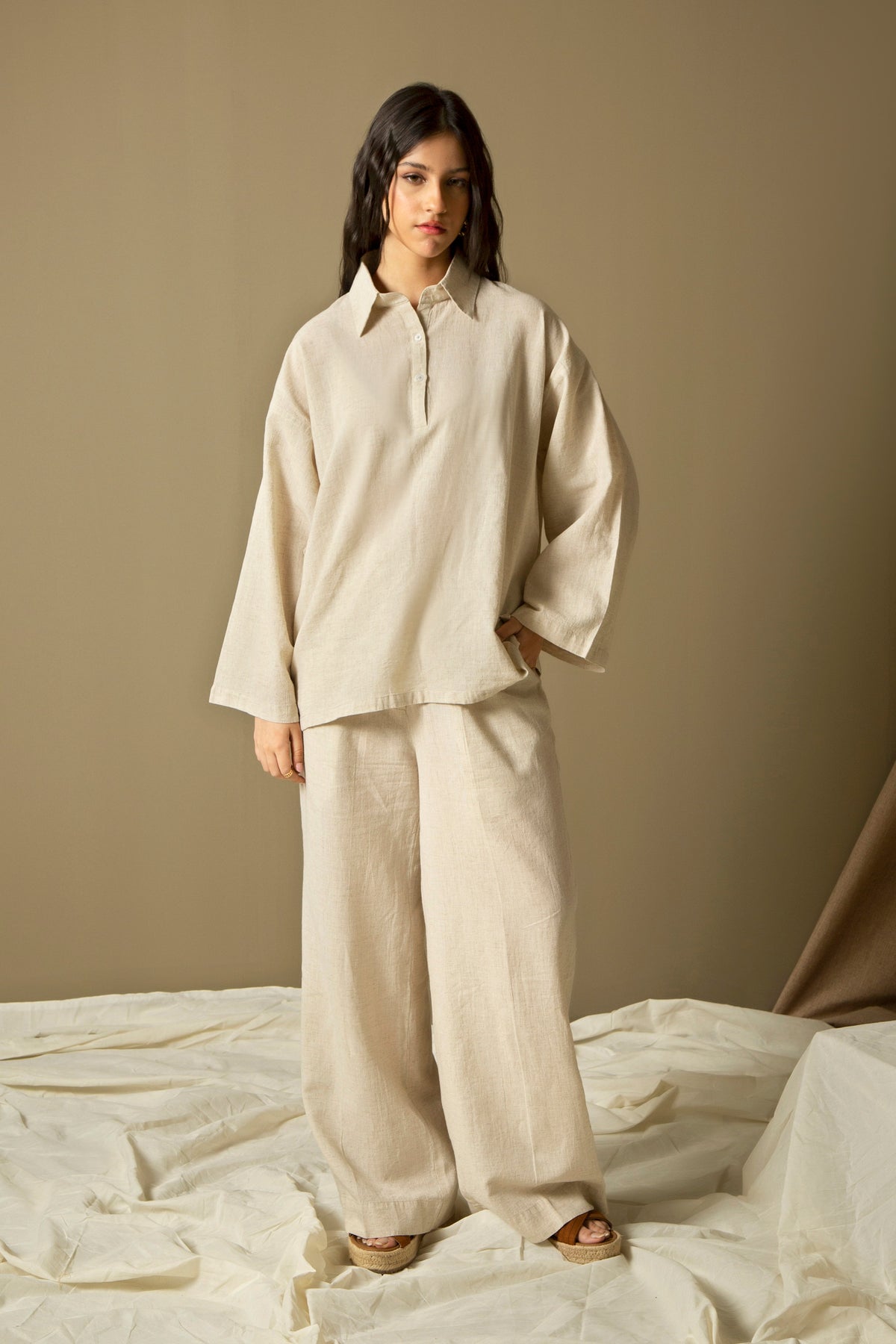 DROP SHOULDER LOOSE FIT TOP