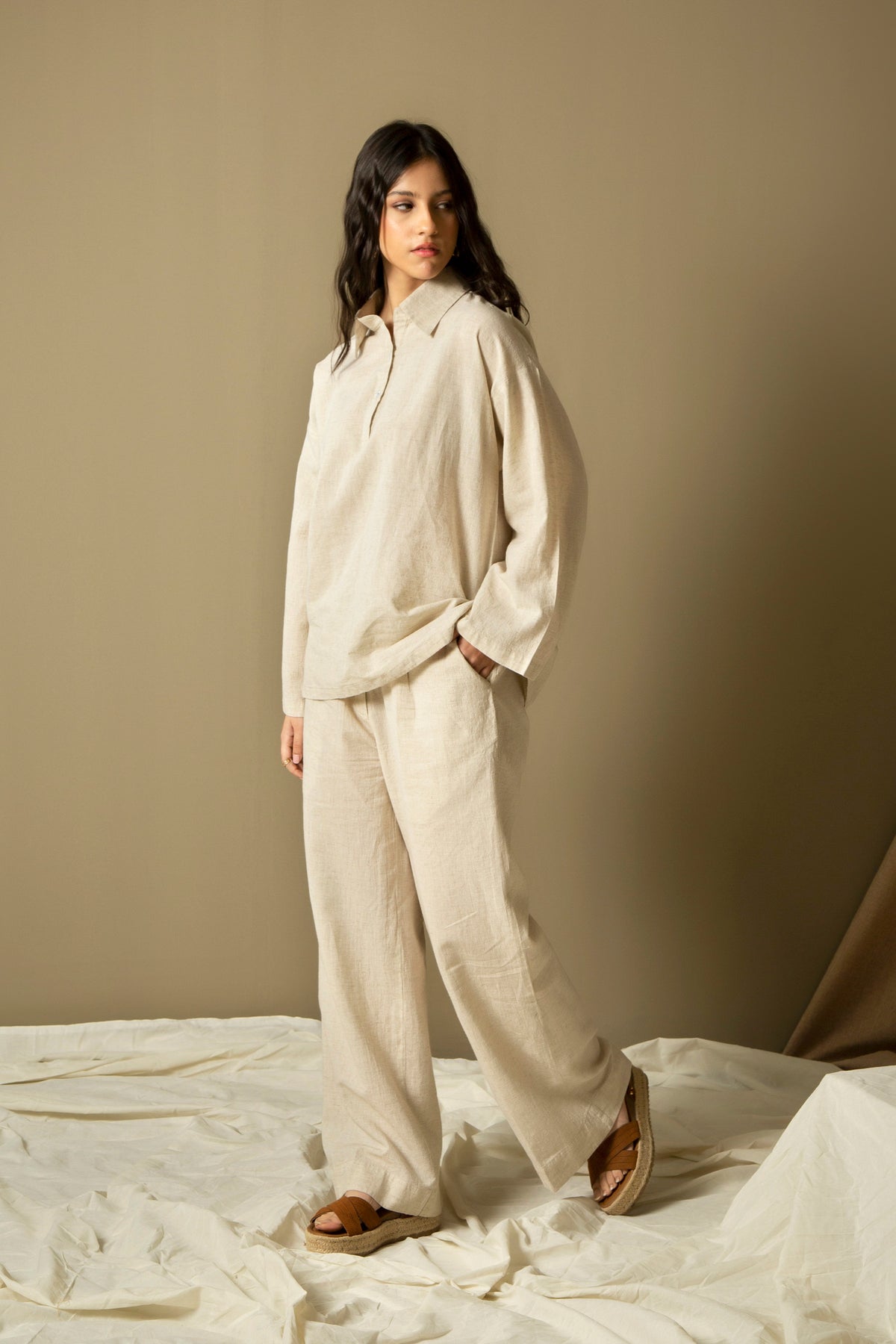 DROP SHOULDER LOOSE FIT TOP