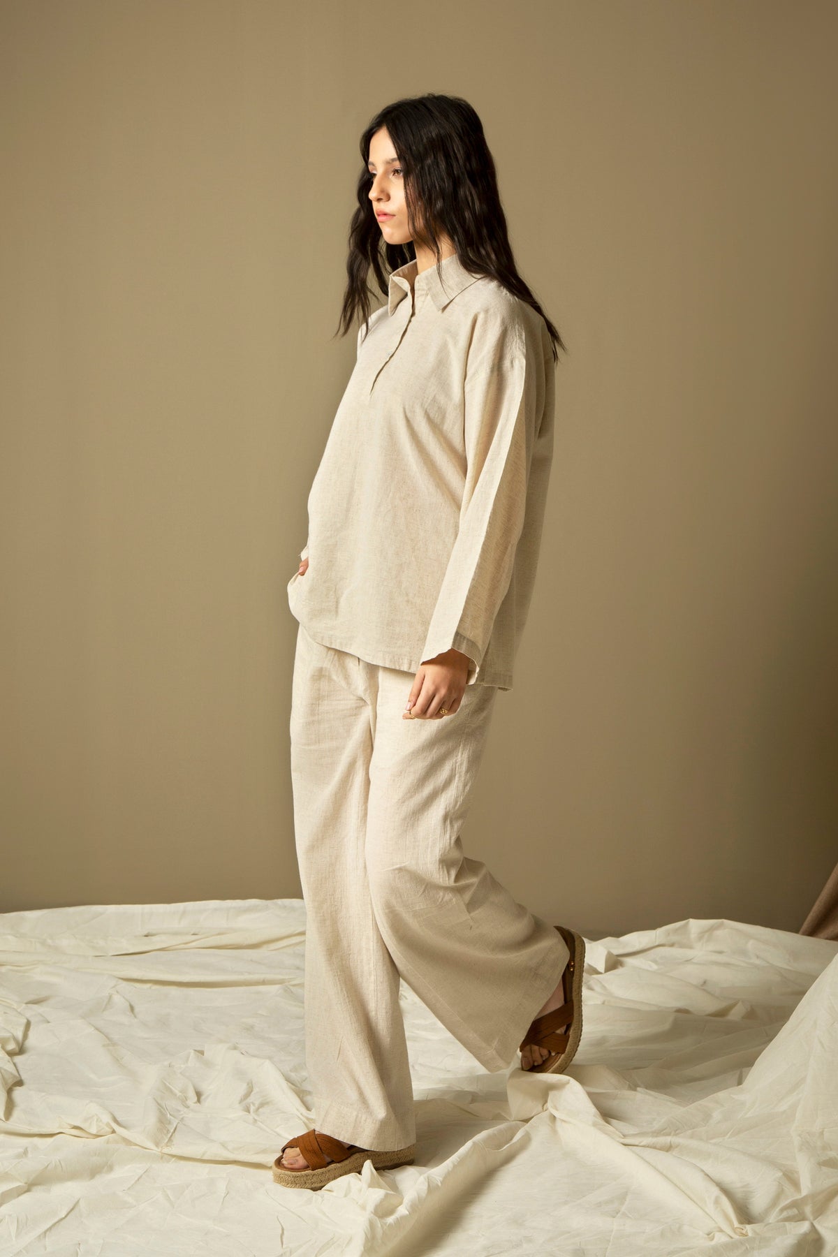 DROP SHOULDER LOOSE FIT TOP