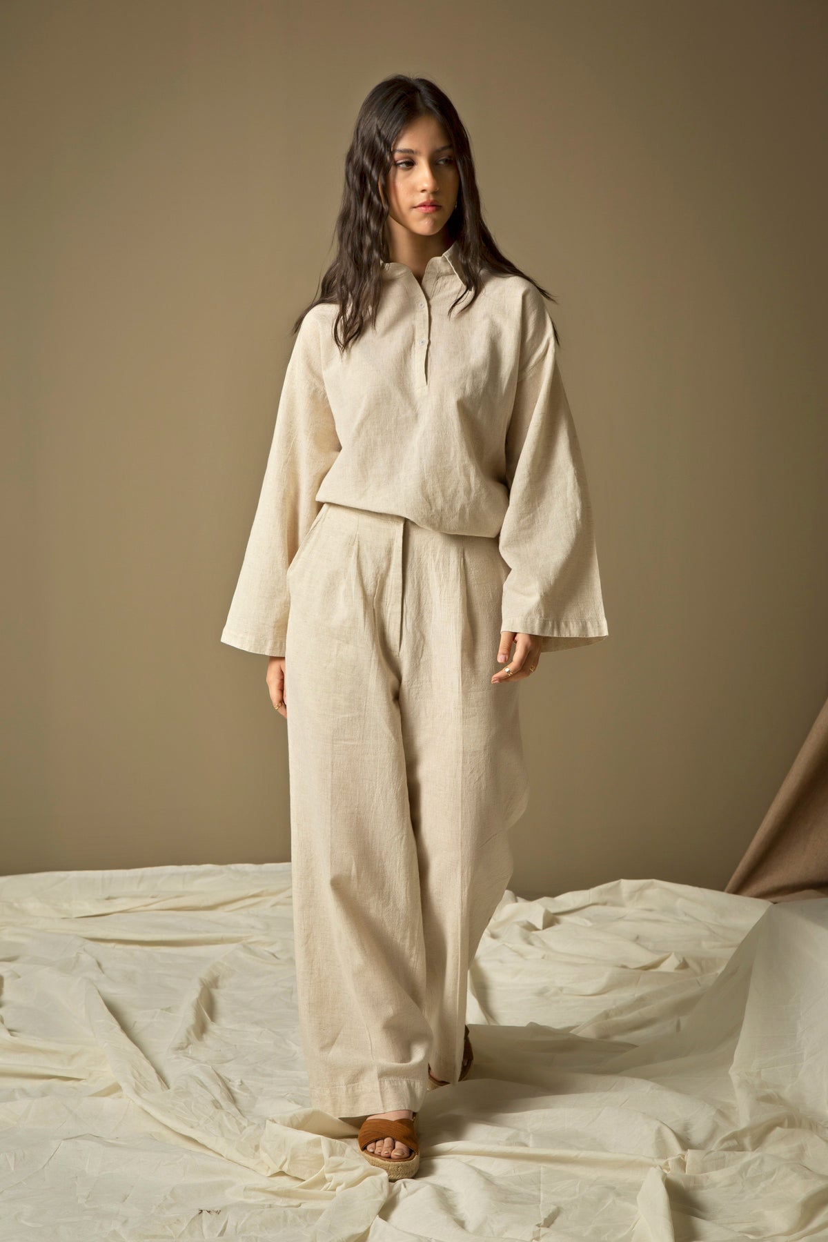 DROP SHOULDER LOOSE FIT TOP