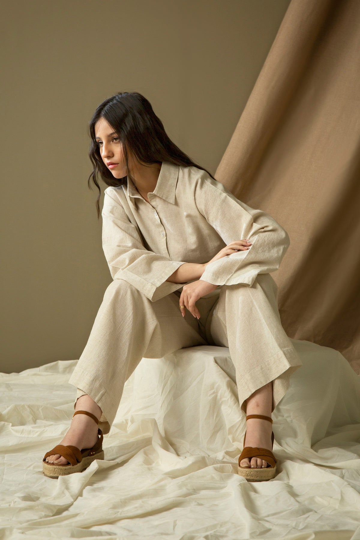 DROP SHOULDER LOOSE FIT TOP