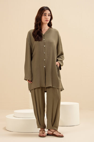 DYED CREPE STITCHED TOP
