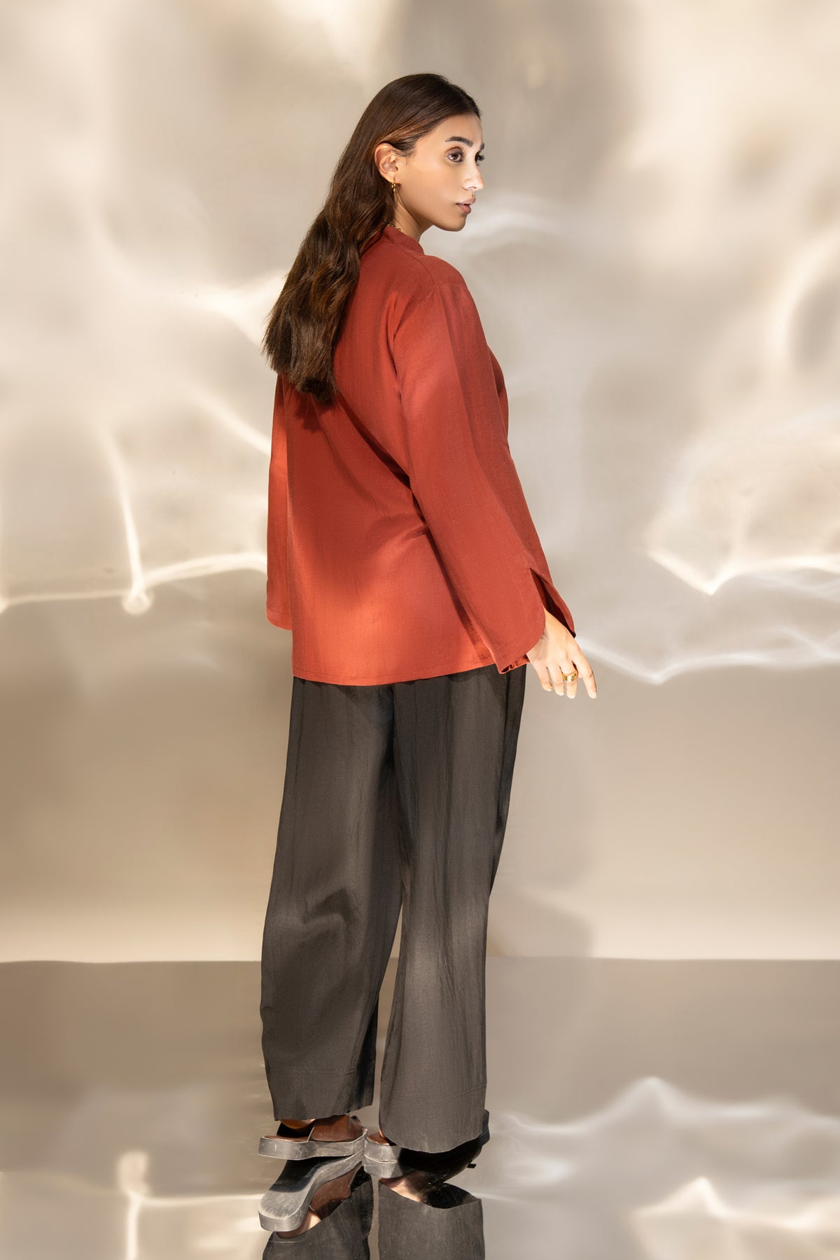 REGULAR FIT TOP