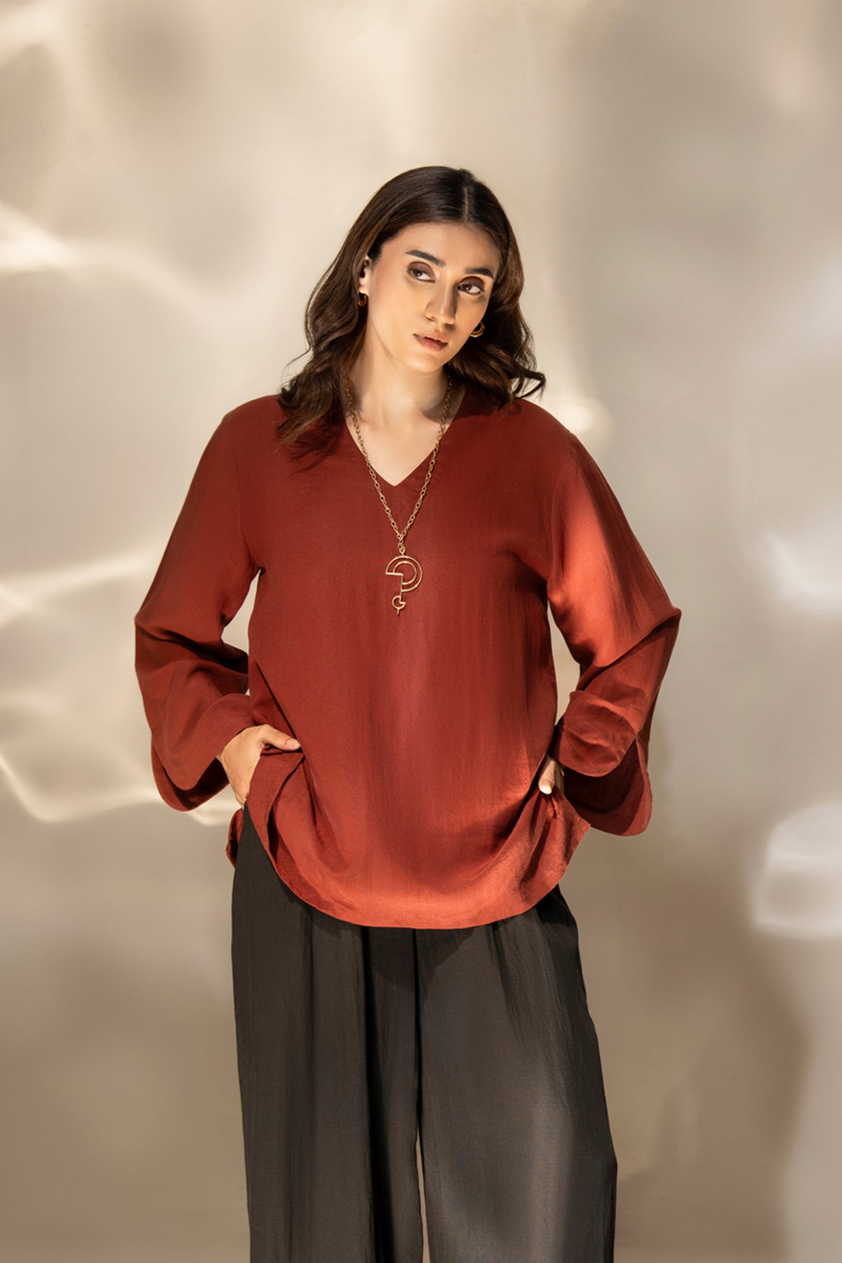 REGULAR FIT TOP