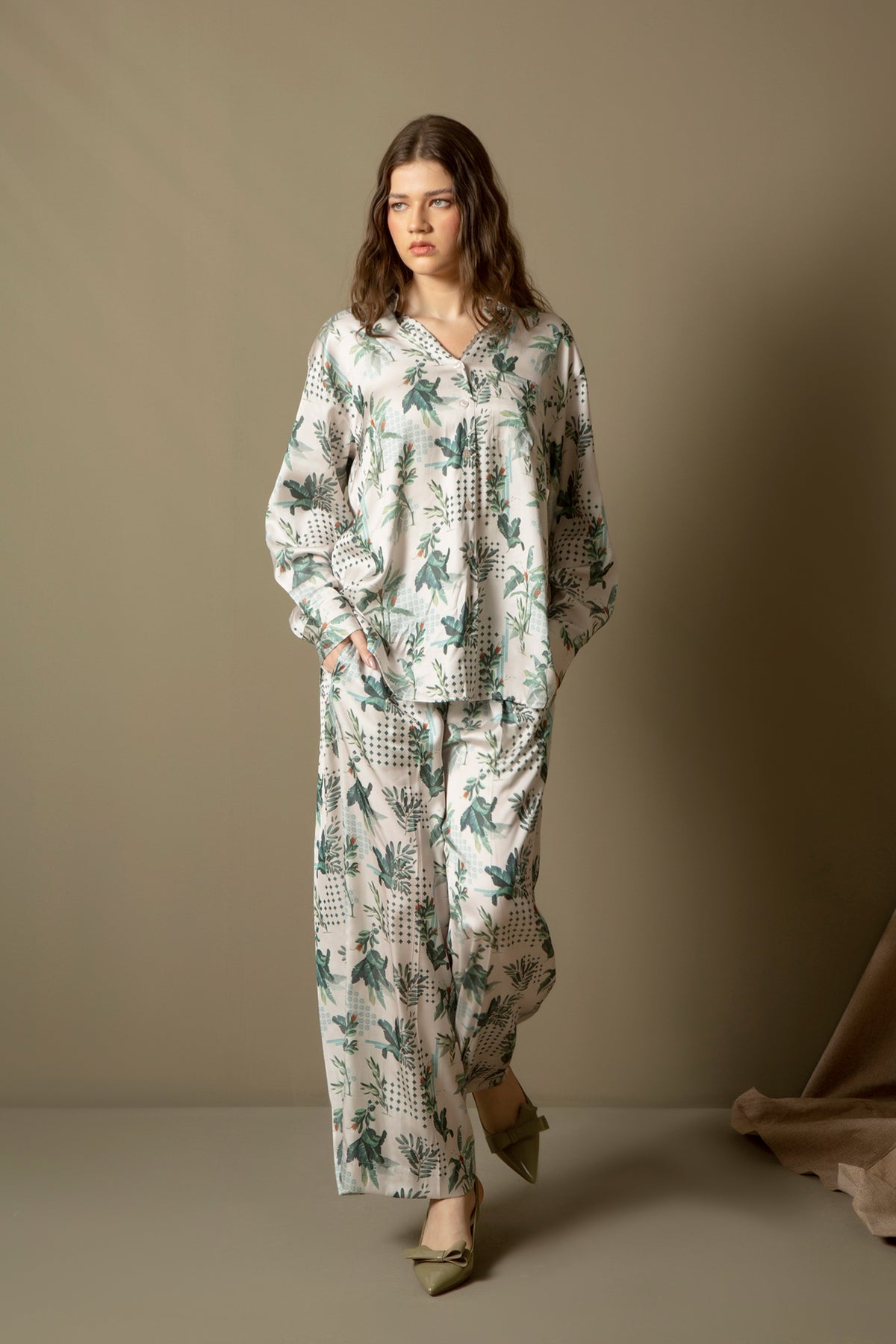 LOOSE FIT COLLARED CO-ORD SET