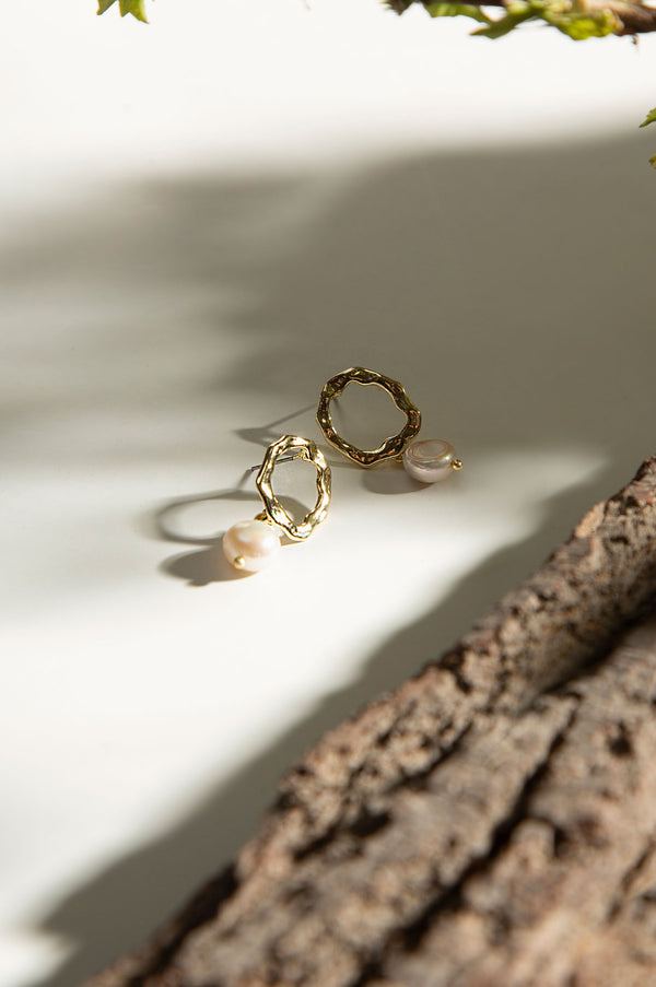 Golden Swirl Pearl Earrings