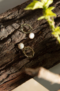 Golden Swirl Pearl Earrings