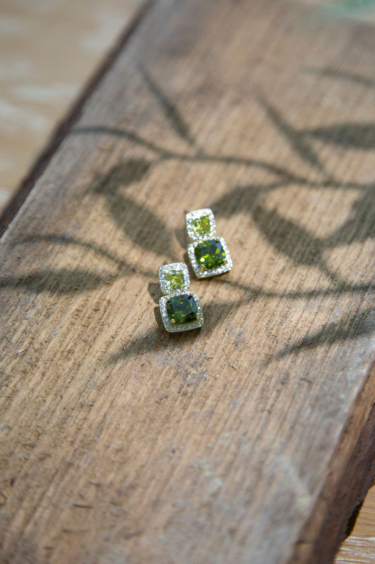 Olive Sparkling Zirconia Earrings
