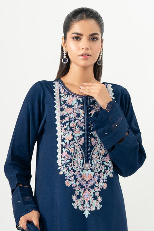 EMBROIDERED SUIT