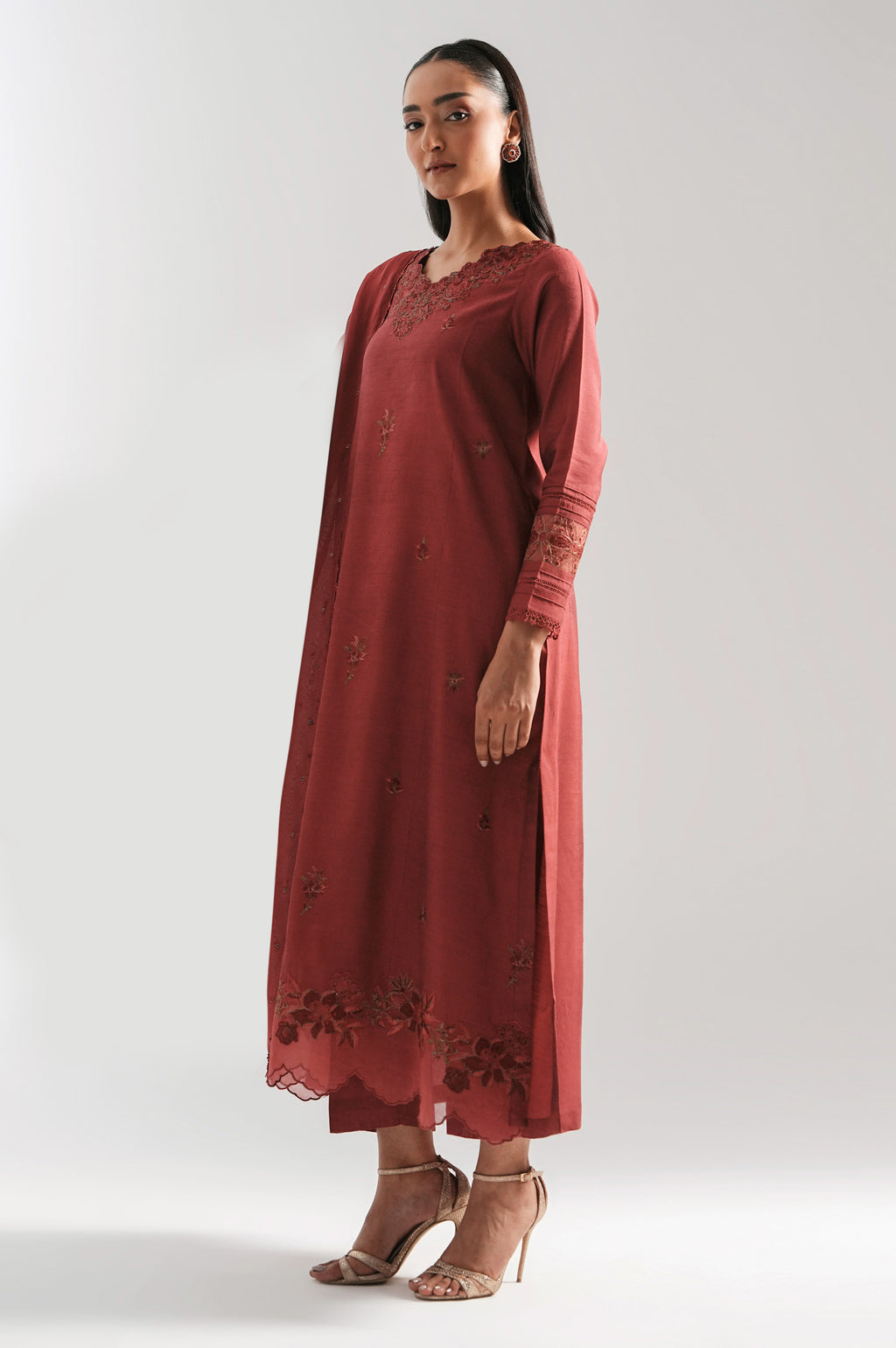 EMBROIDERED SUIT