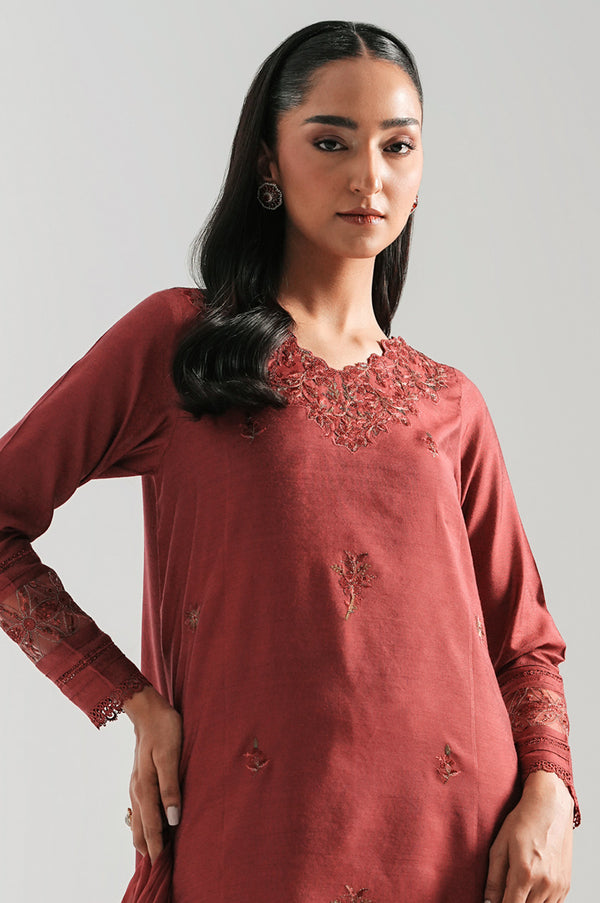 EMBROIDERED SUIT