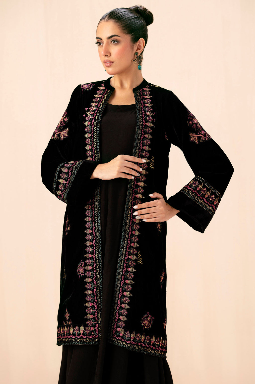 EMBROIDERED VELVET JACKET