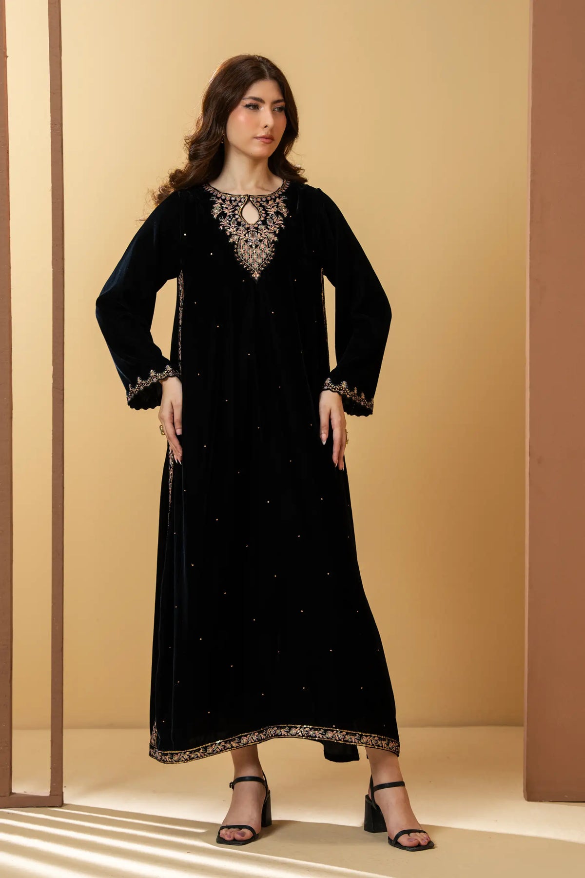 Stitched 1-Piece Kaftan