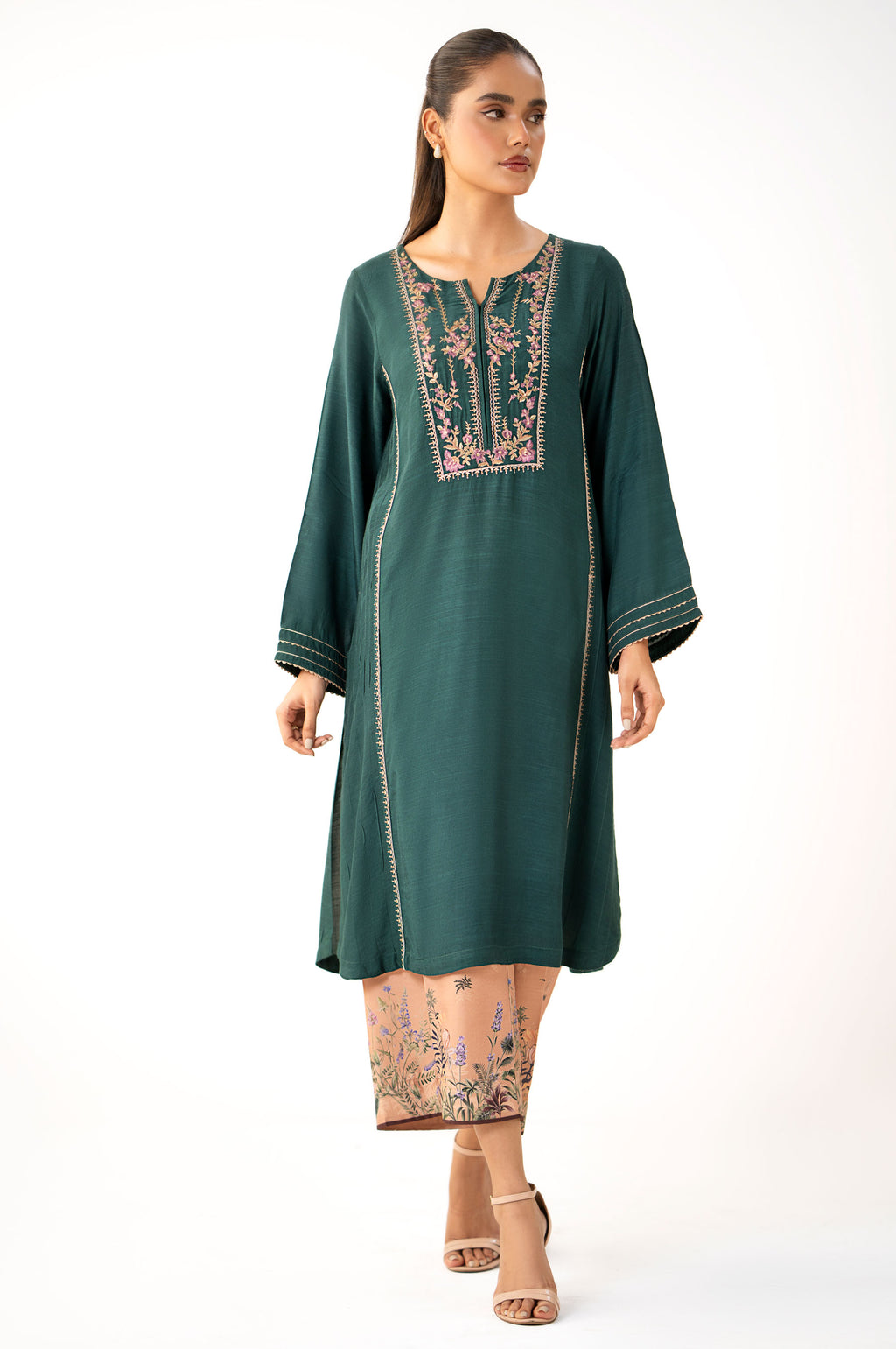 EMBROIDERED SUIT