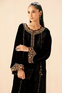 EMBROIDERED SUIT