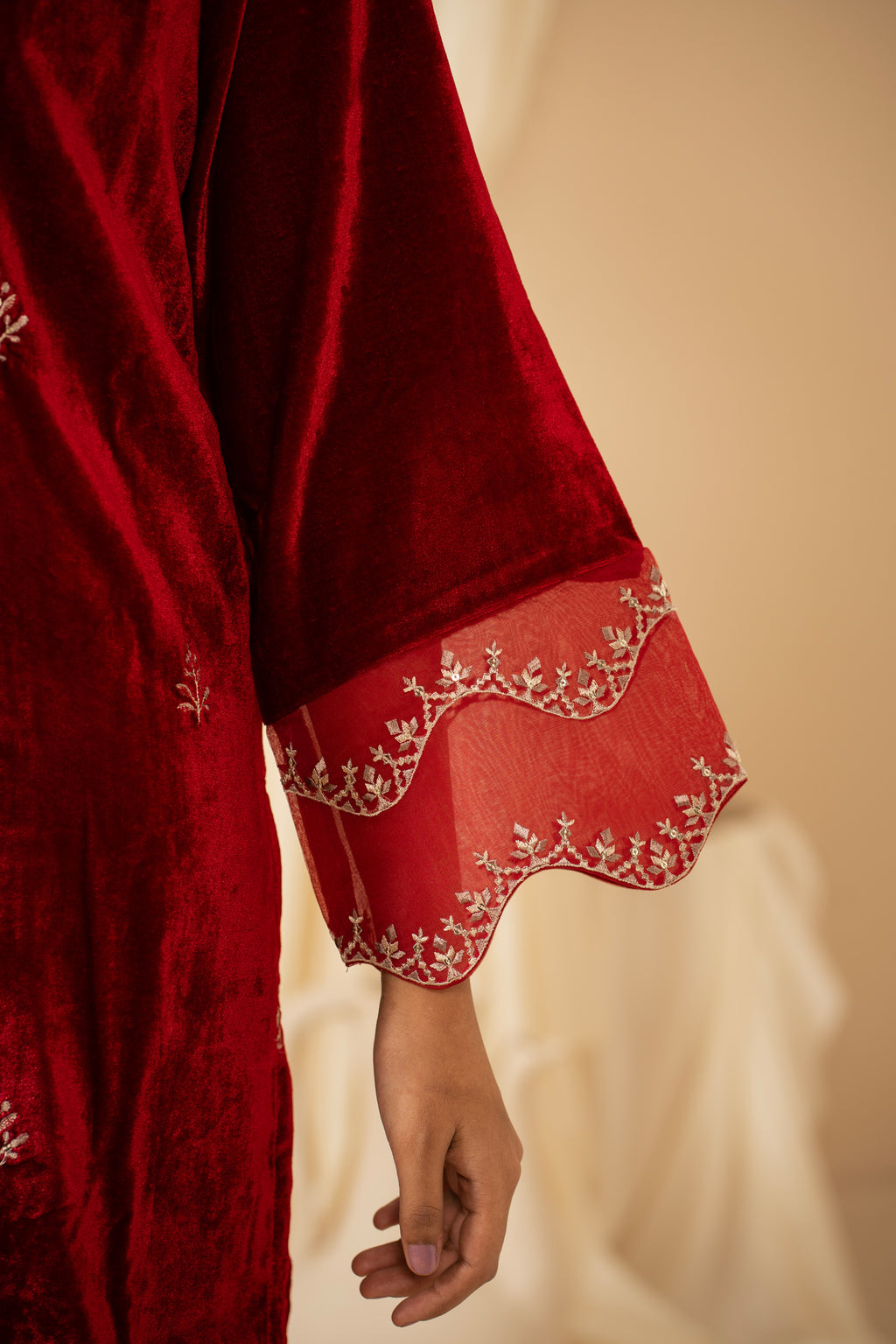 STITCHED 2PC EMBROIDERED VELVET SHIRT BOTTOM