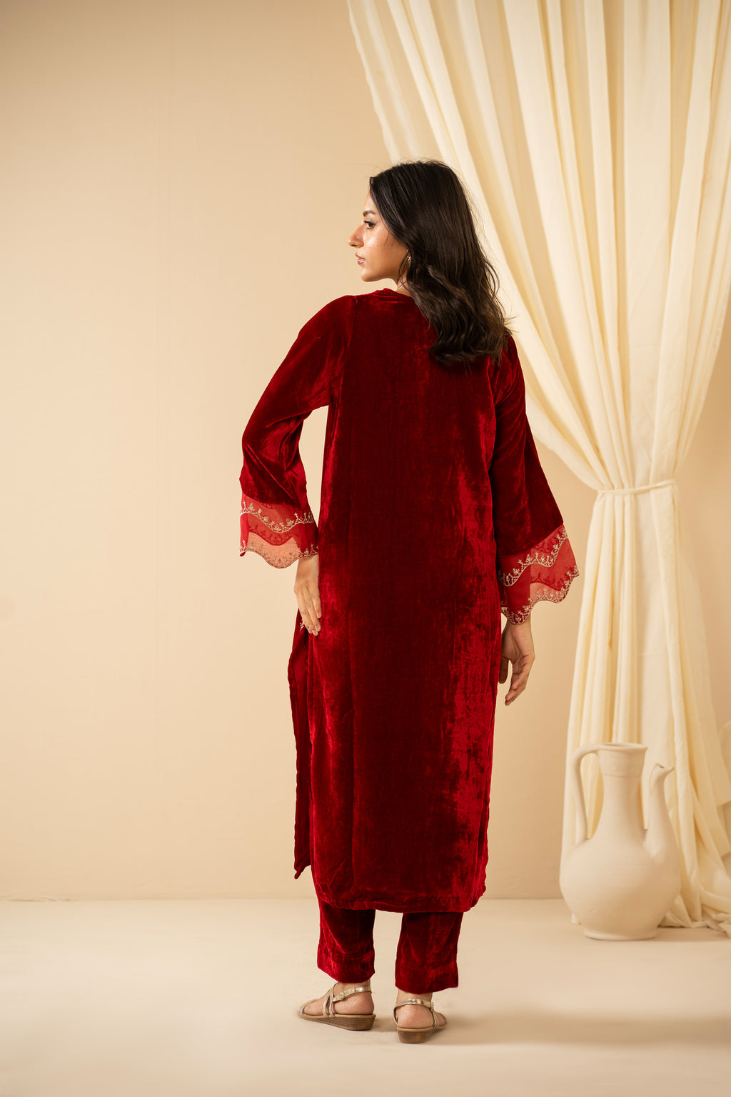 STITCHED 2PC EMBROIDERED VELVET SHIRT BOTTOM