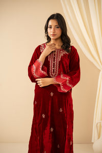 STITCHED 2PC EMBROIDERED VELVET SHIRT BOTTOM