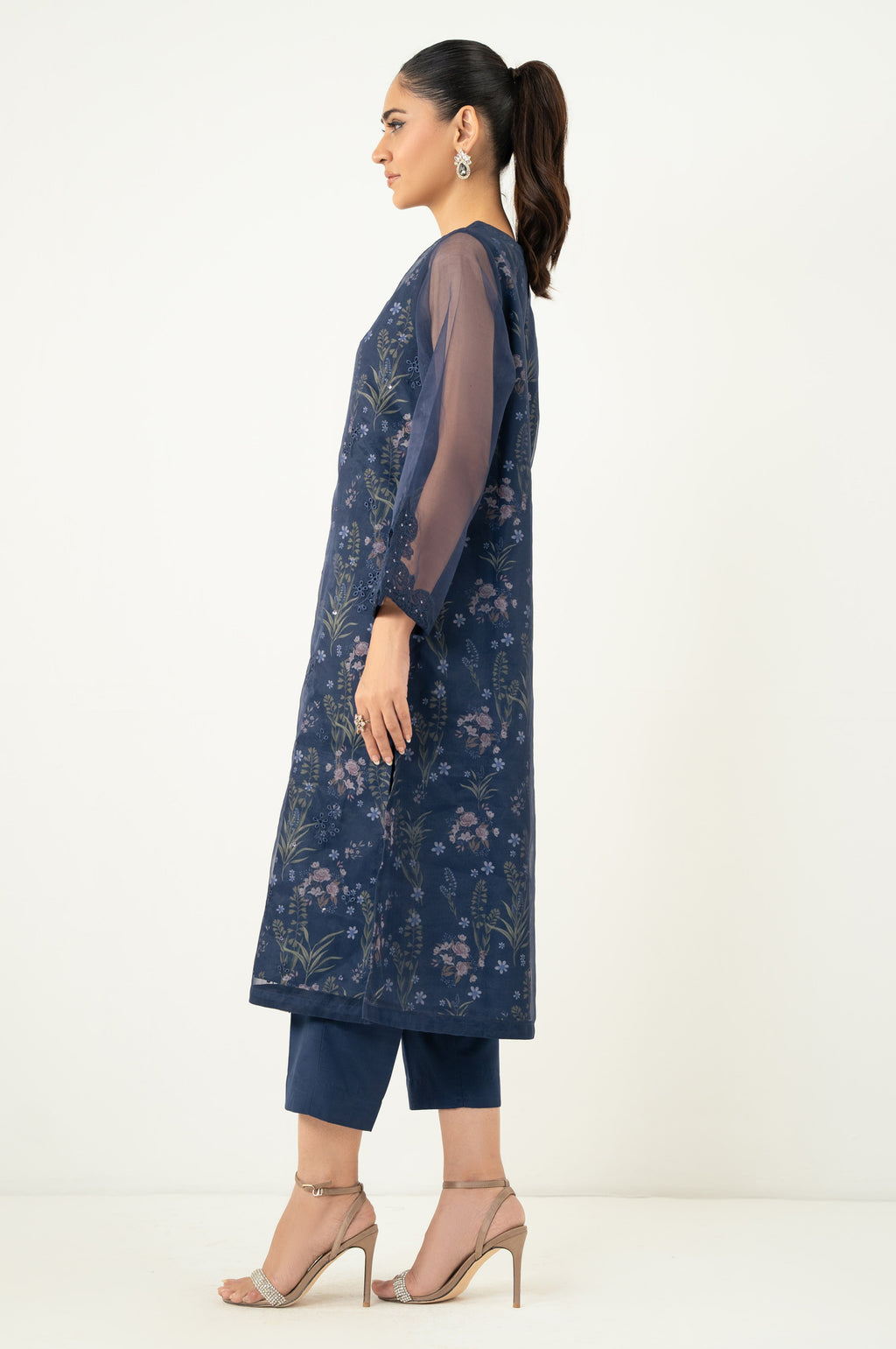 EMBROIDERED SUIT