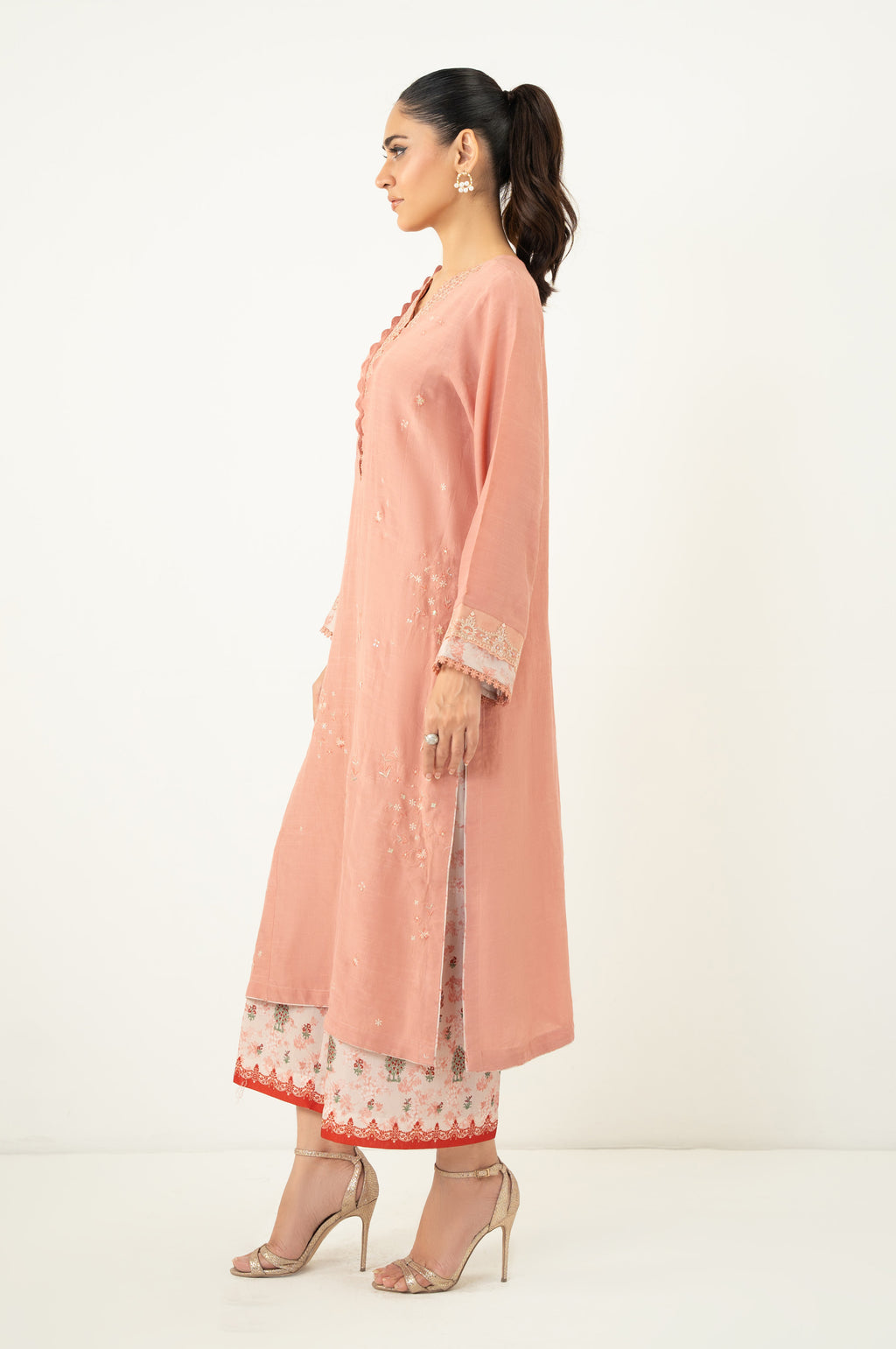 EMBROIDERED SUIT
