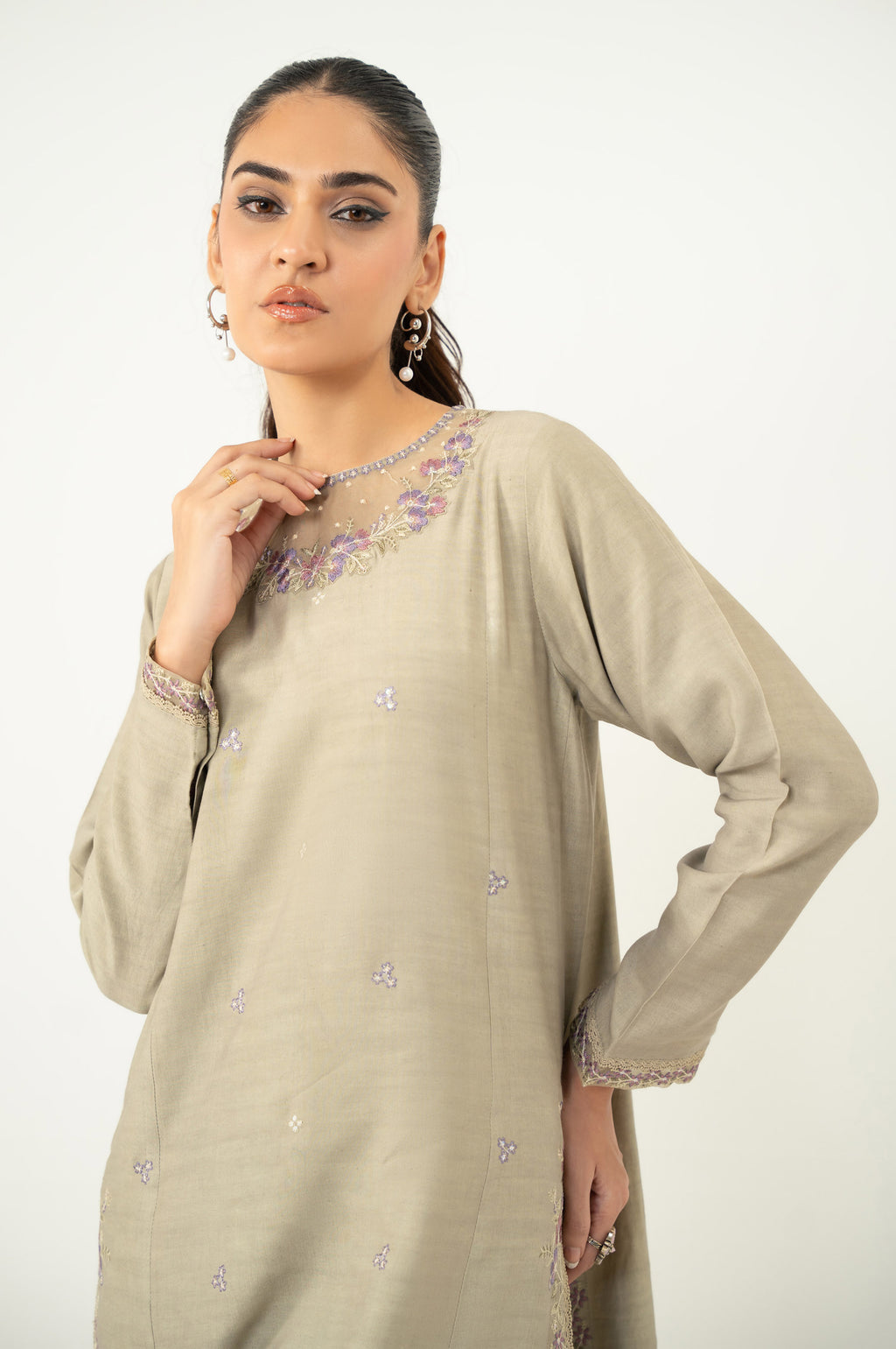 EMBROIDERED SUIT