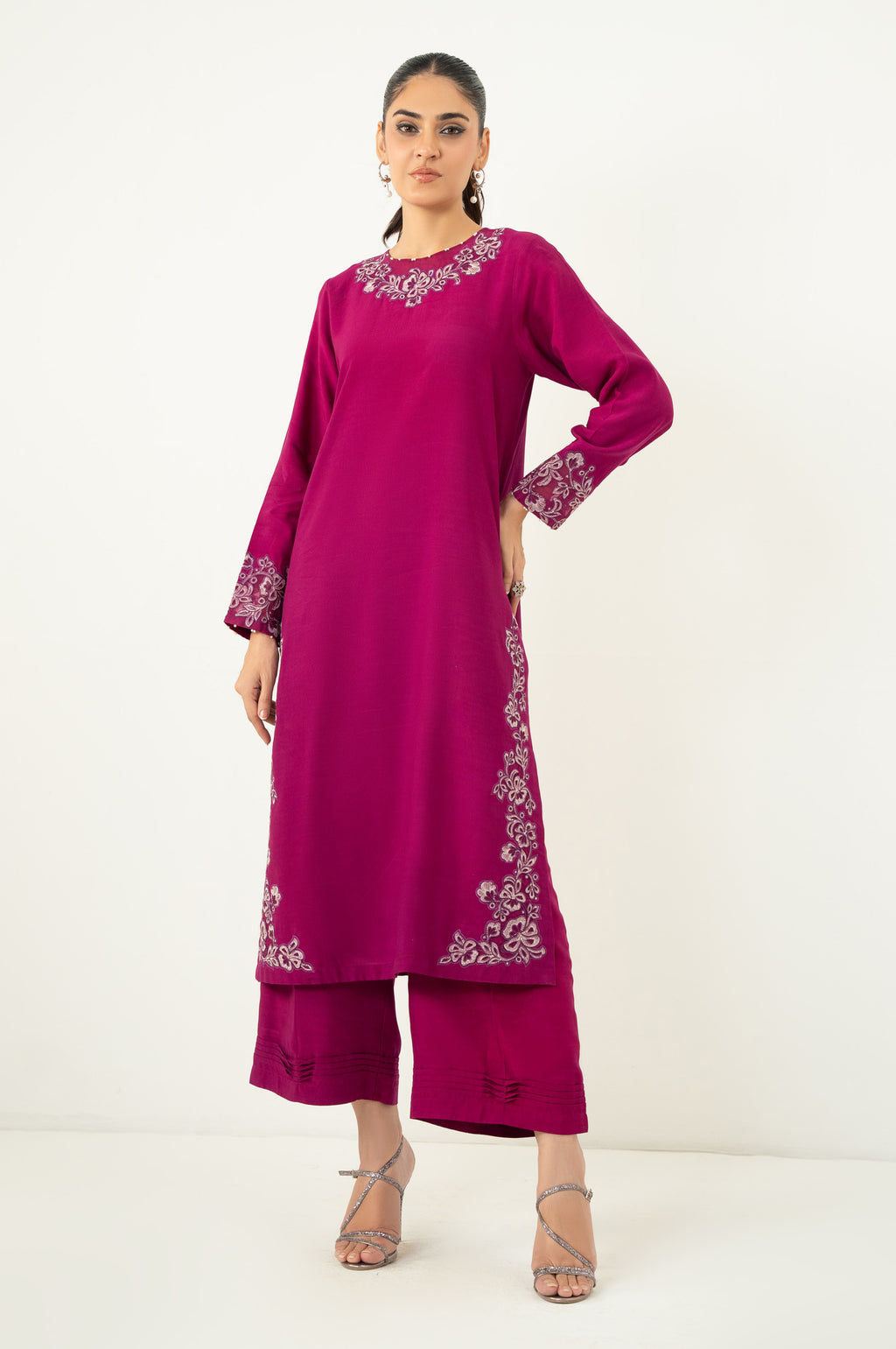 EMBROIDERED SUIT