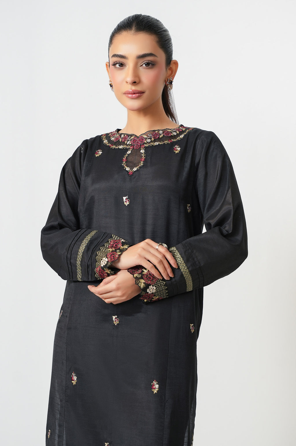 EMBROIDERED SUIT
