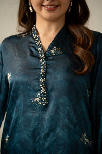 EMBELLISHED SILK STITCHED 2 PIECE SUIT