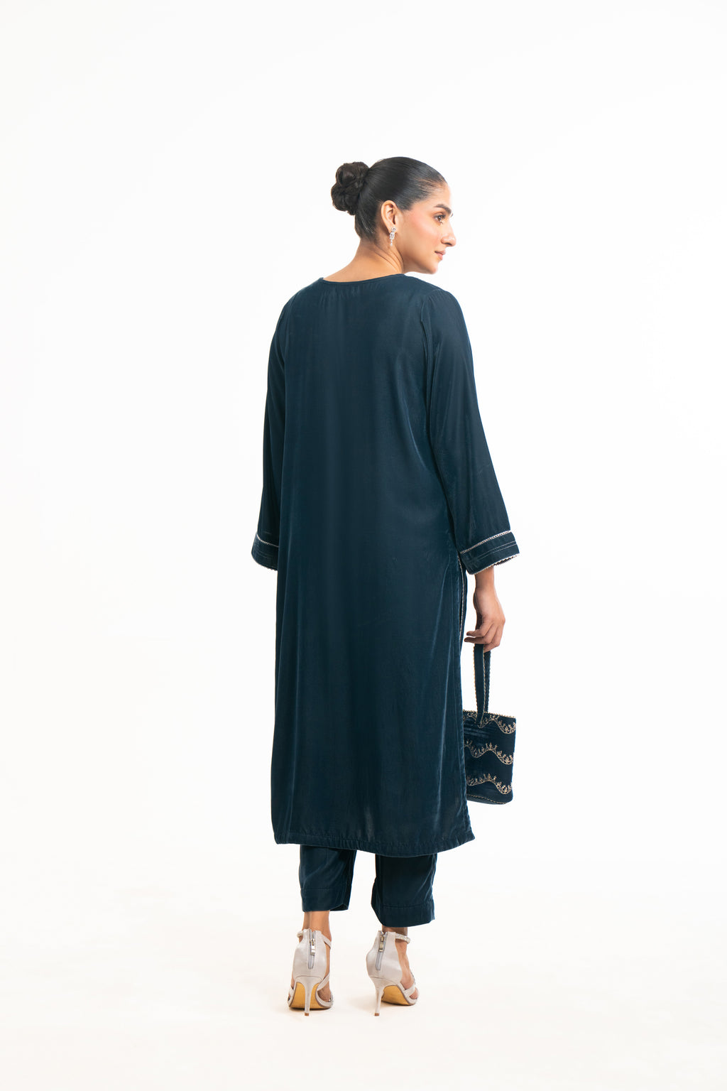 EMBROIDERED VELVET SHIRT BOTTOM